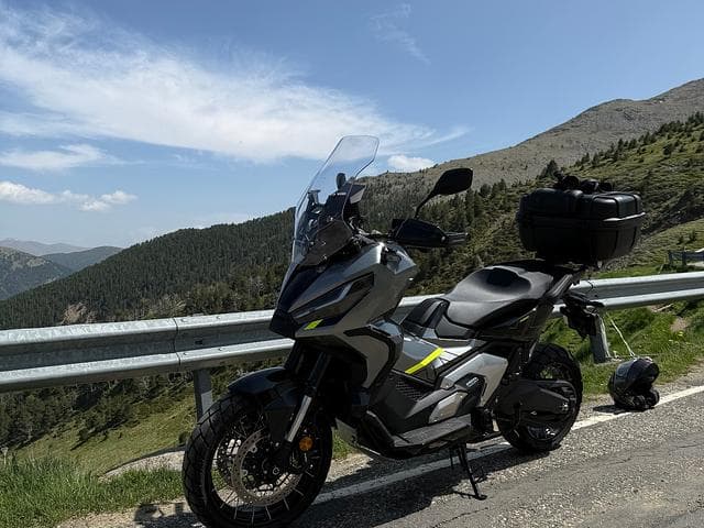 Honda ADV 750