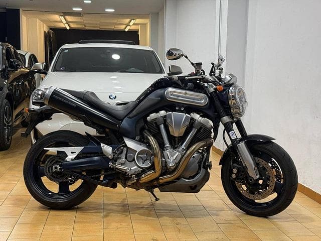 Yamaha MT-01