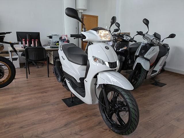 Peugeot KISBEE M