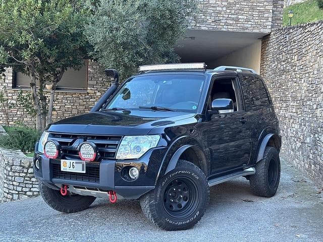Mitsubishi Montero