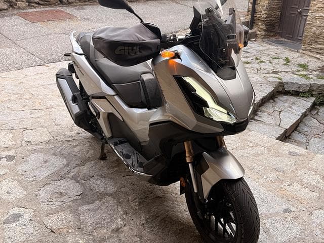 Honda ADV 350