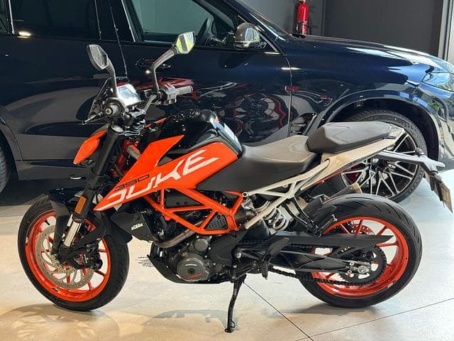 KTM 390 Duke