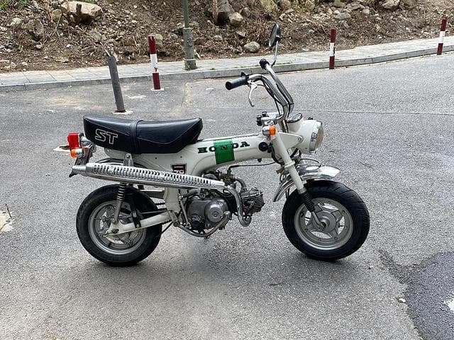 Honda Dax 75