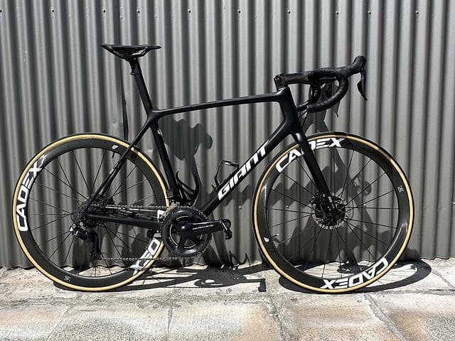 GIANT