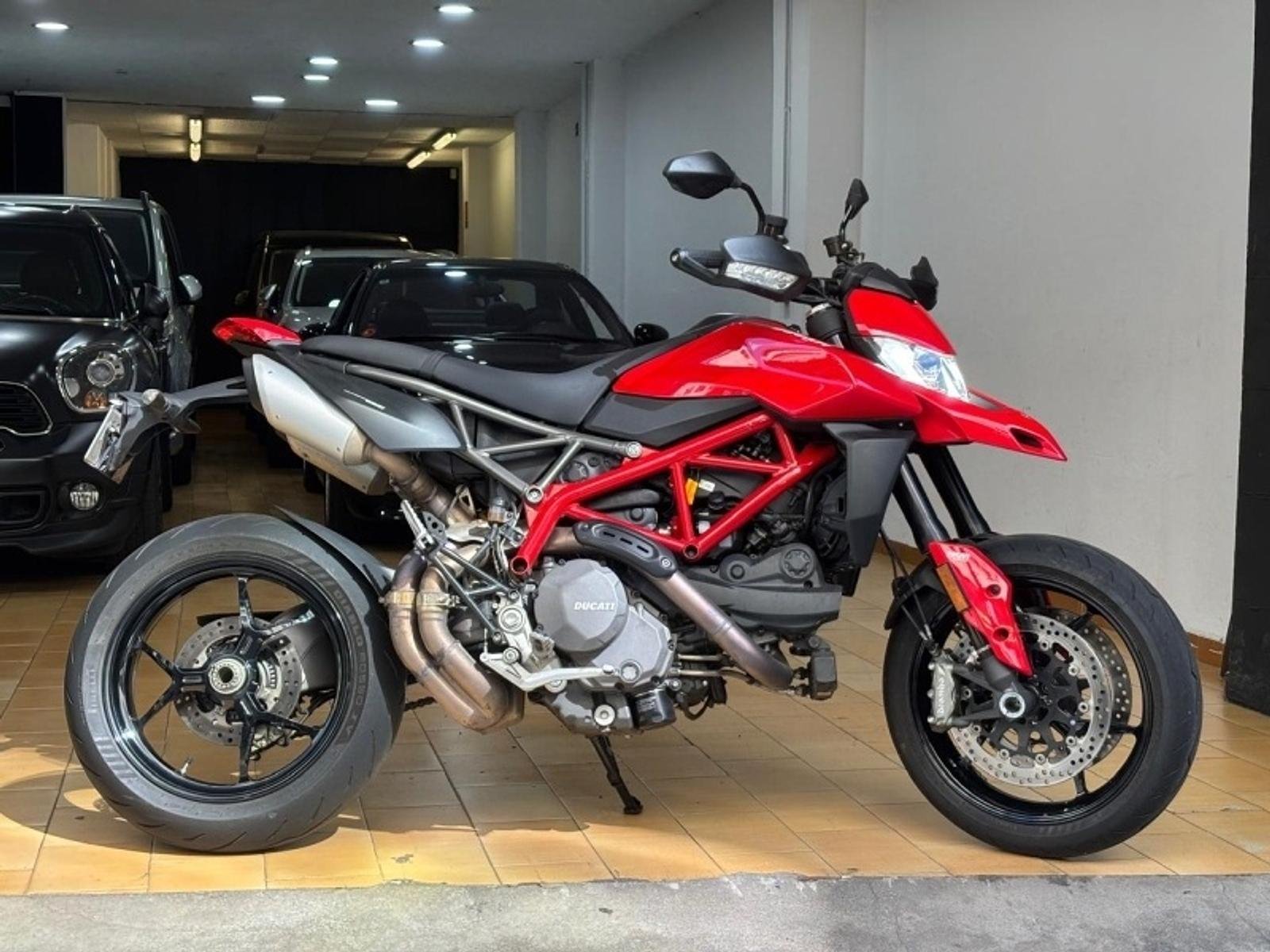 Ducati Hypermotard 950