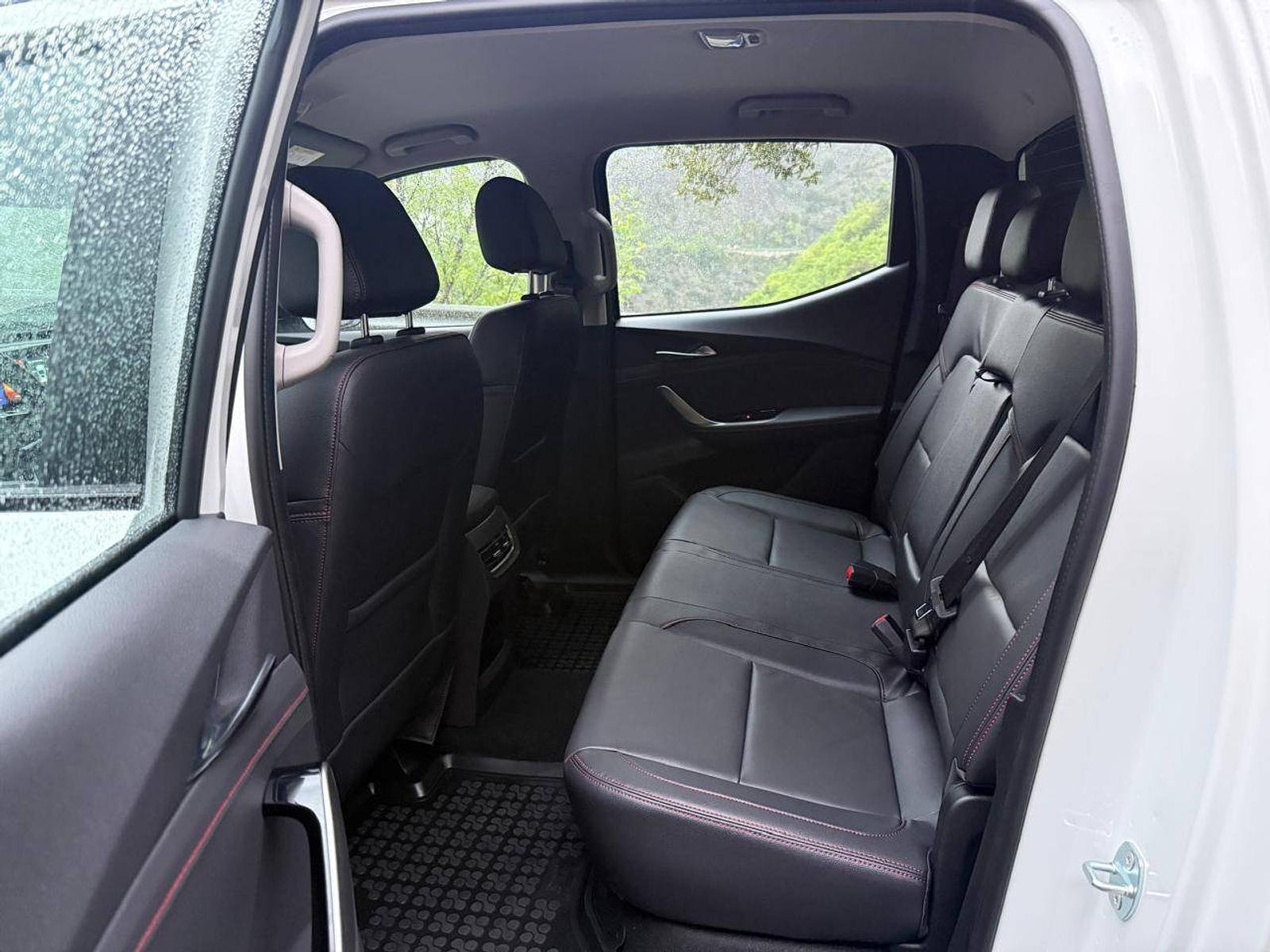 Maxus T70