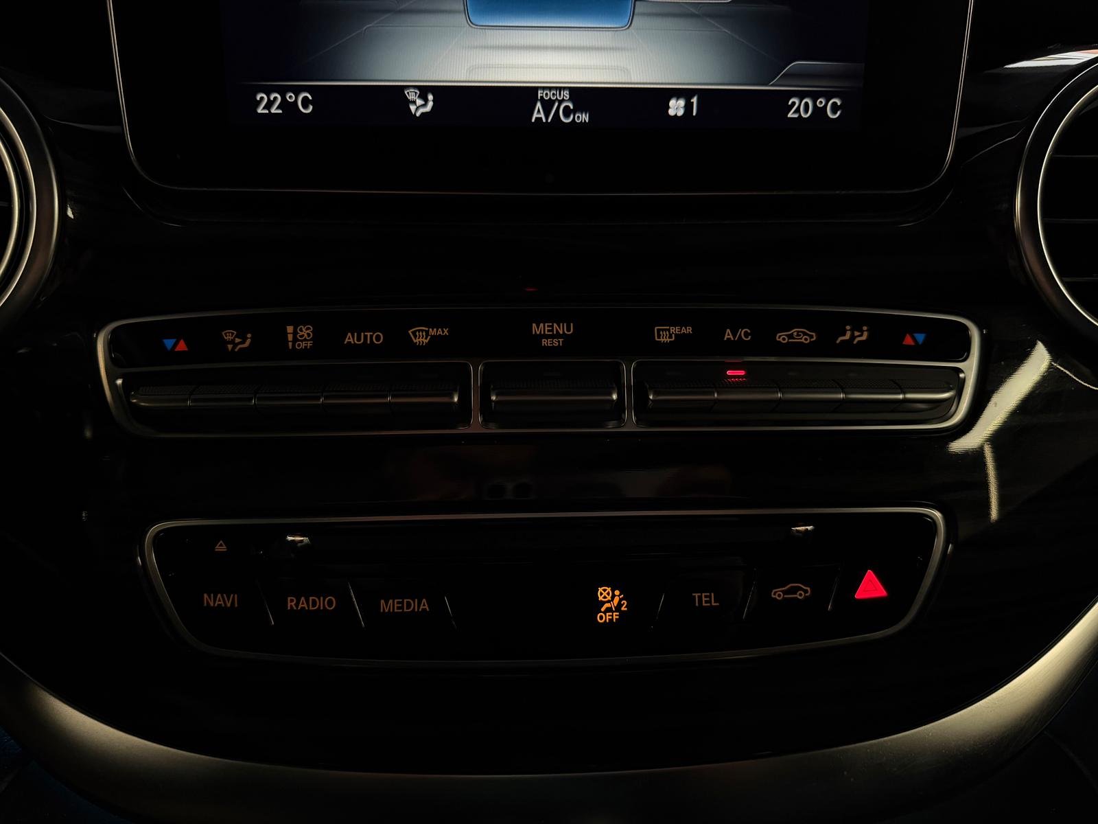 Mercedes-Benz V-Class