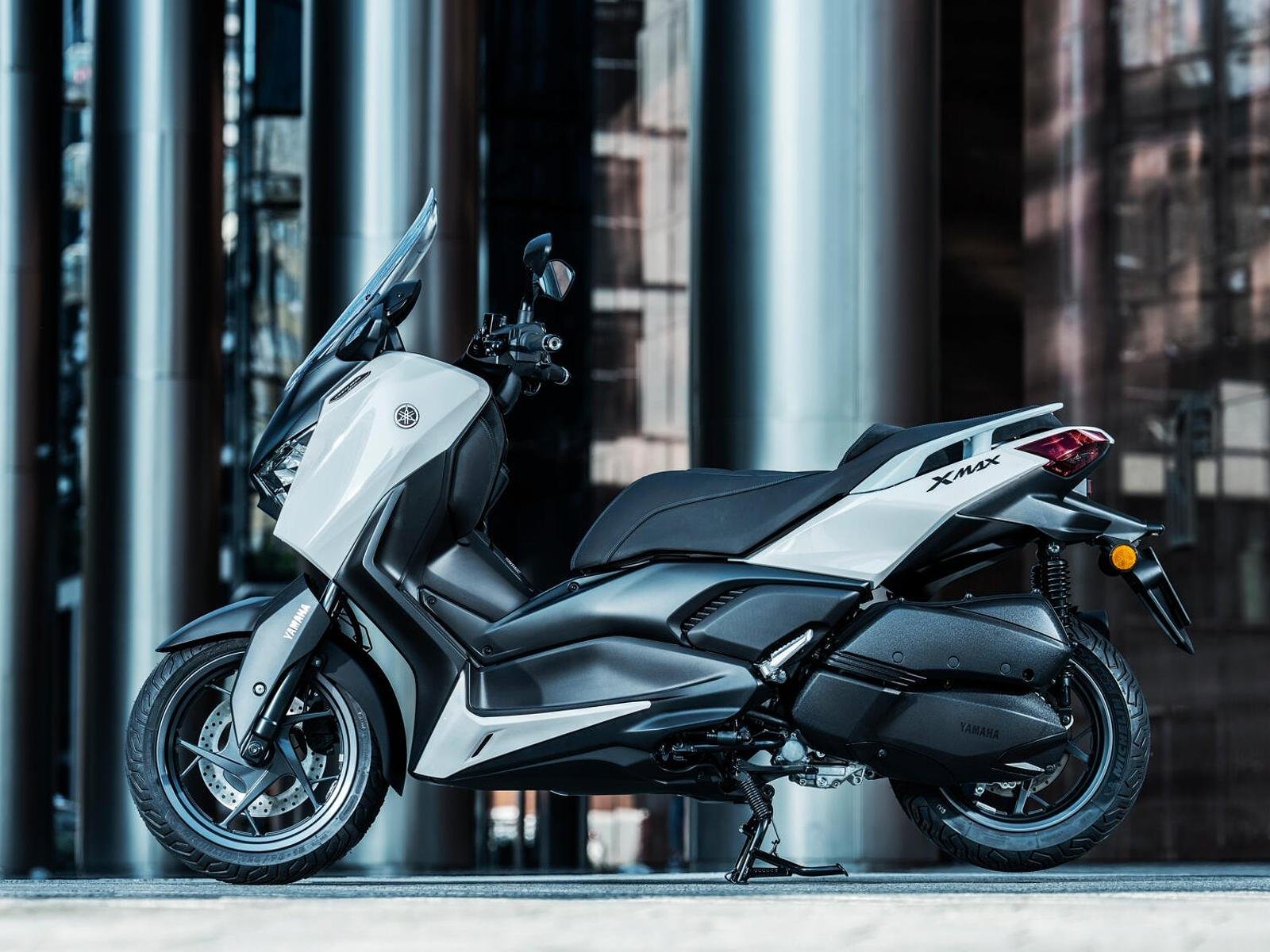 Yamaha XMAX 300 Tech MAX