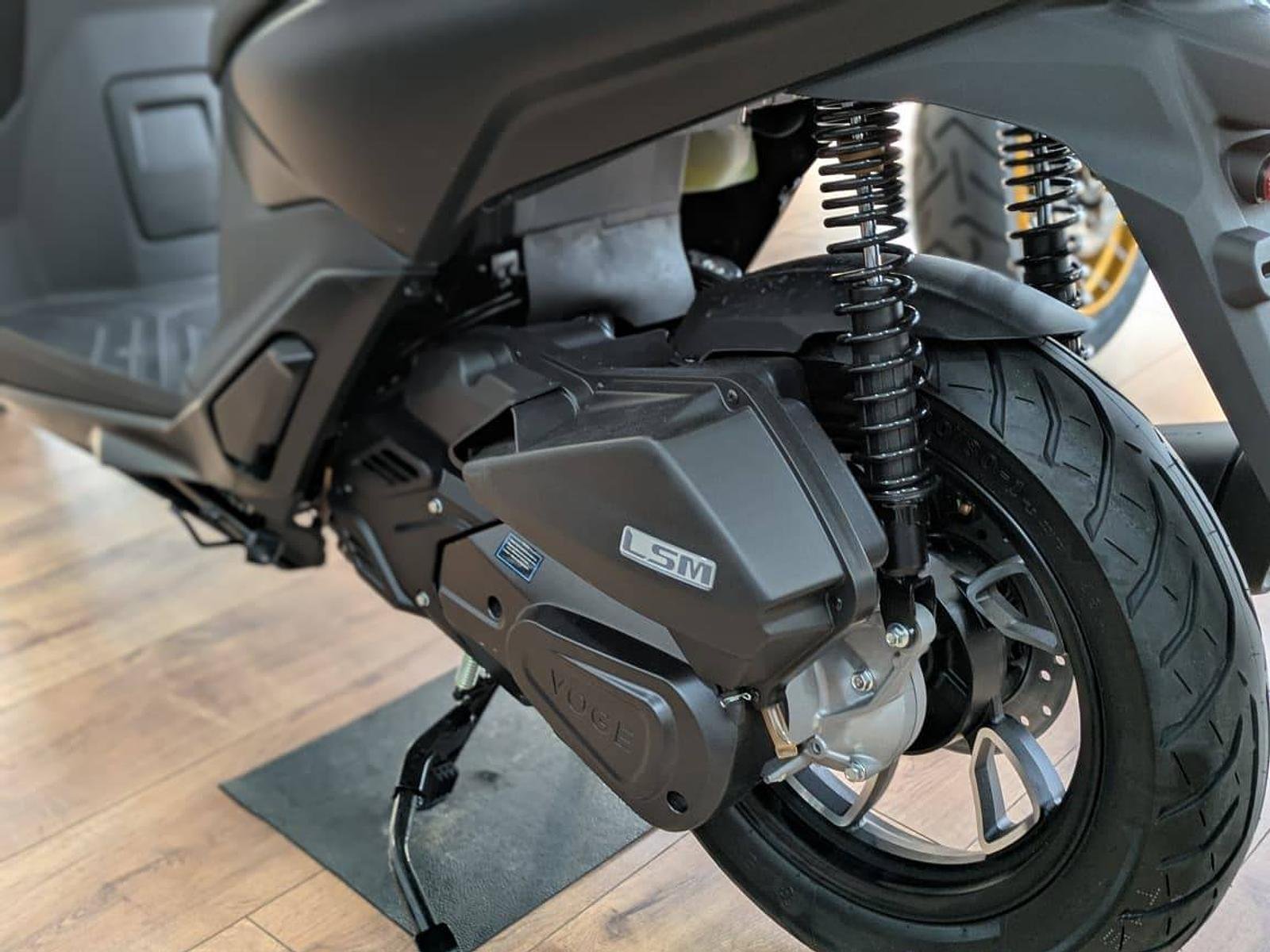 Voge SR16