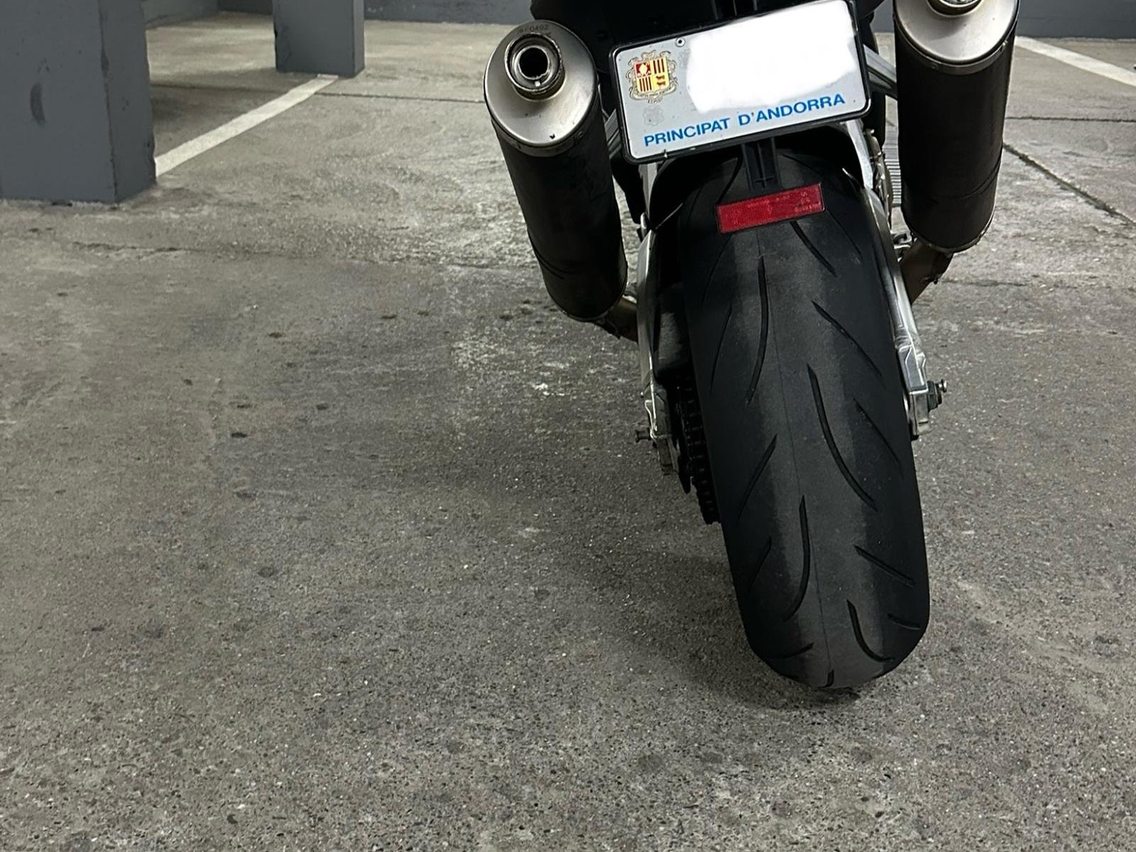 Aprilia Tuono 1000 R