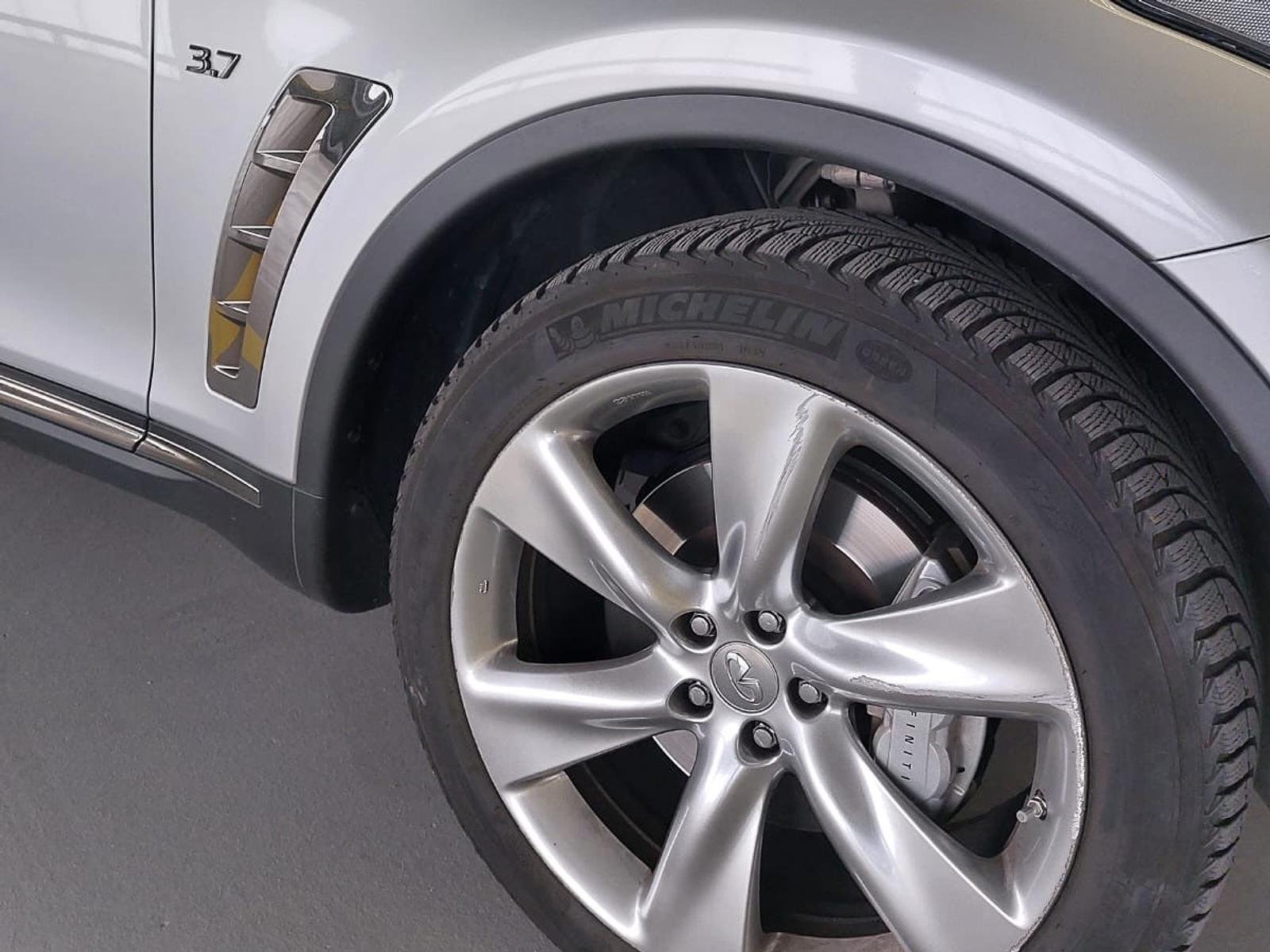 Infiniti Qx70