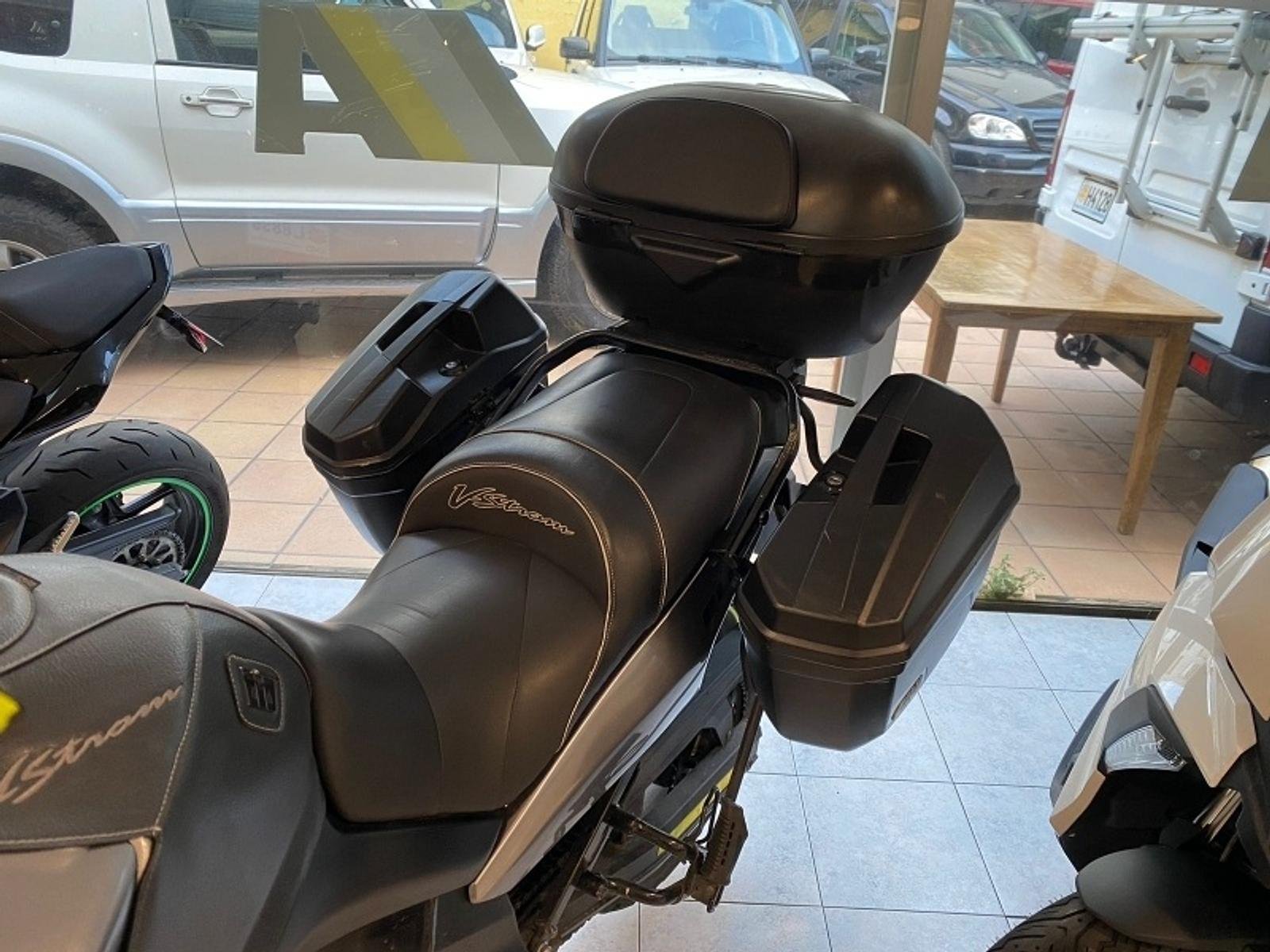 Suzuki V-Strom 650