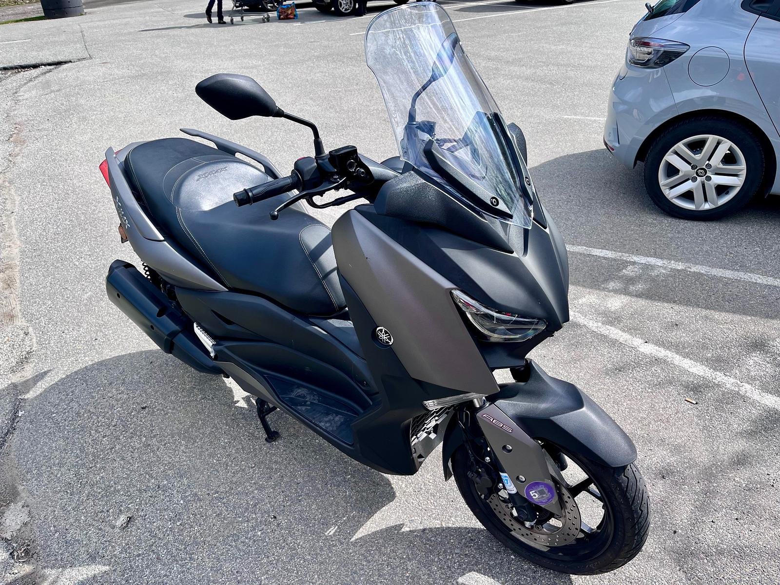 Yamaha X-MAX 300