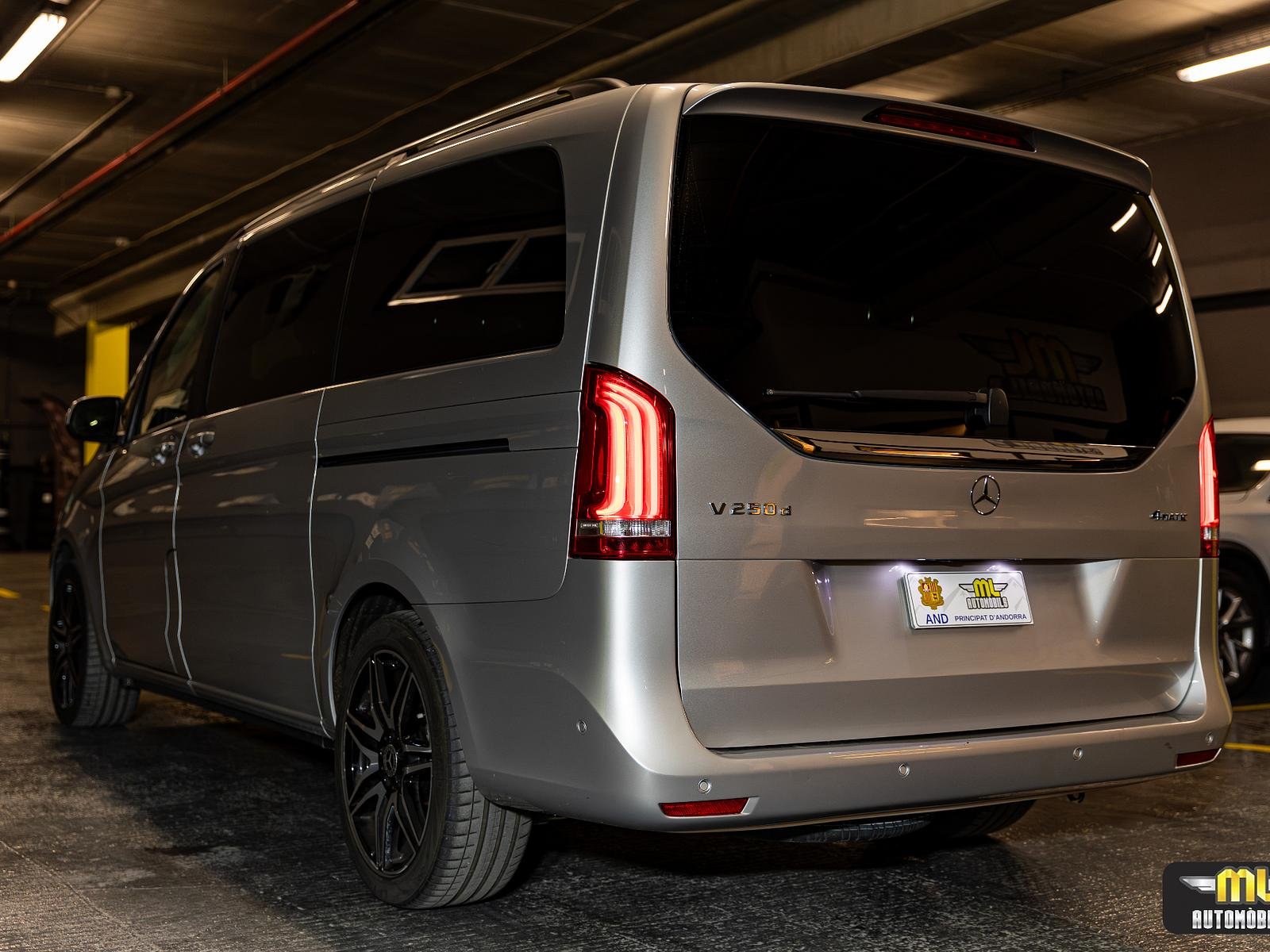 Mercedes-Benz V-Class