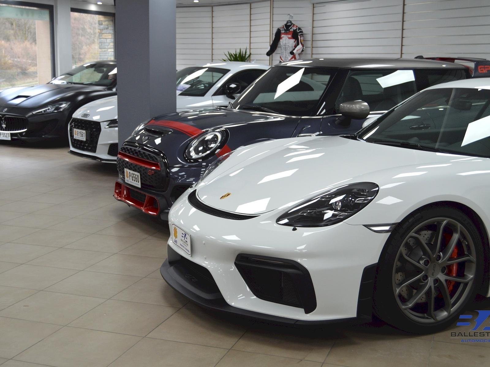 Porsche Cayman Gt4