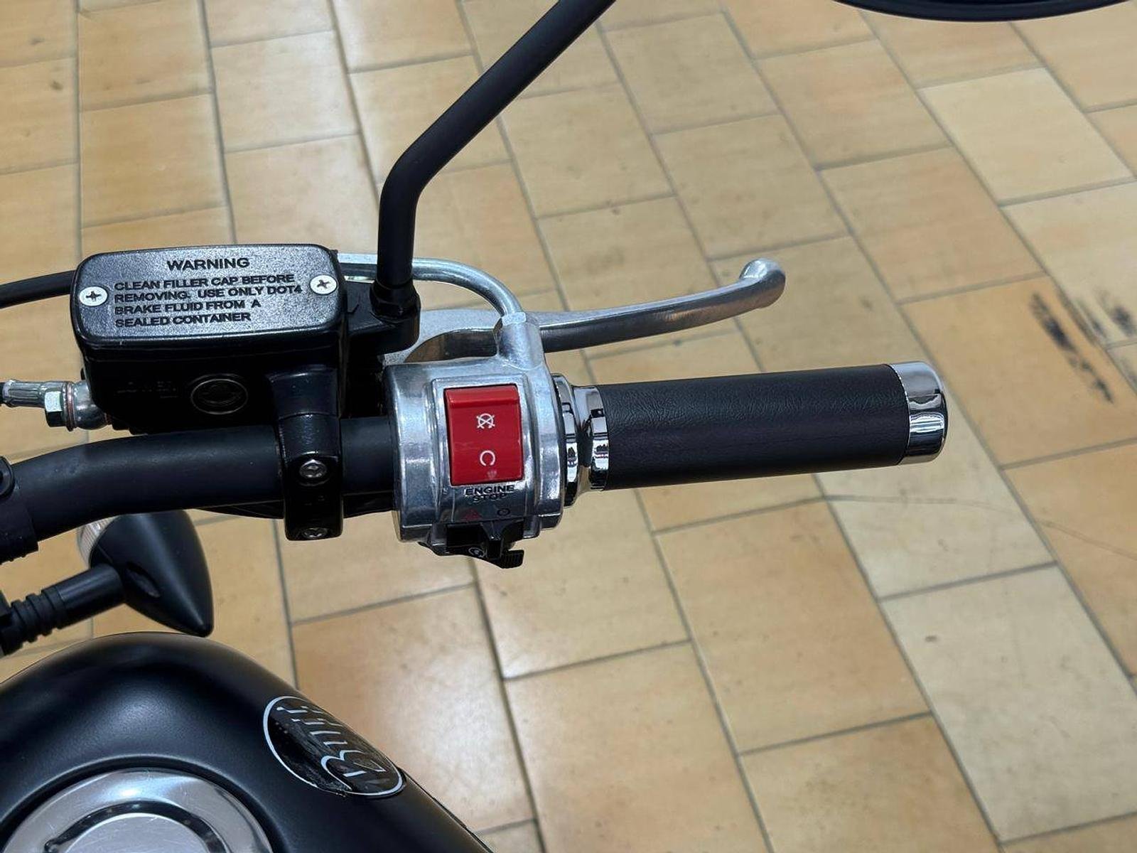 Macbor XCR 125