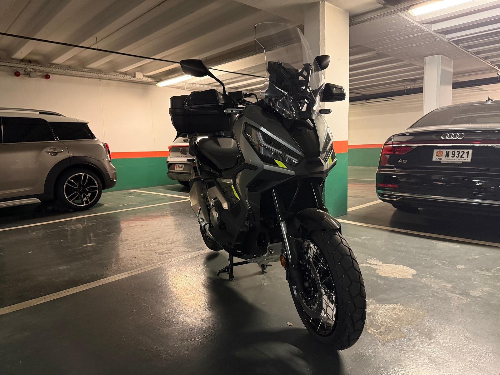 Honda ADV 750