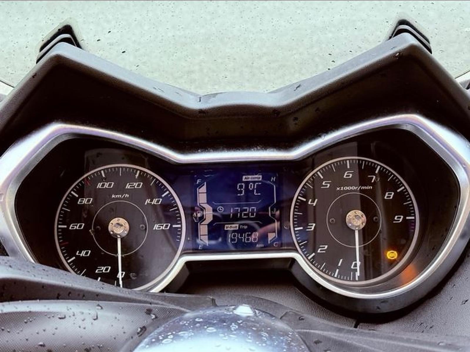 Yamaha X-MAX 300