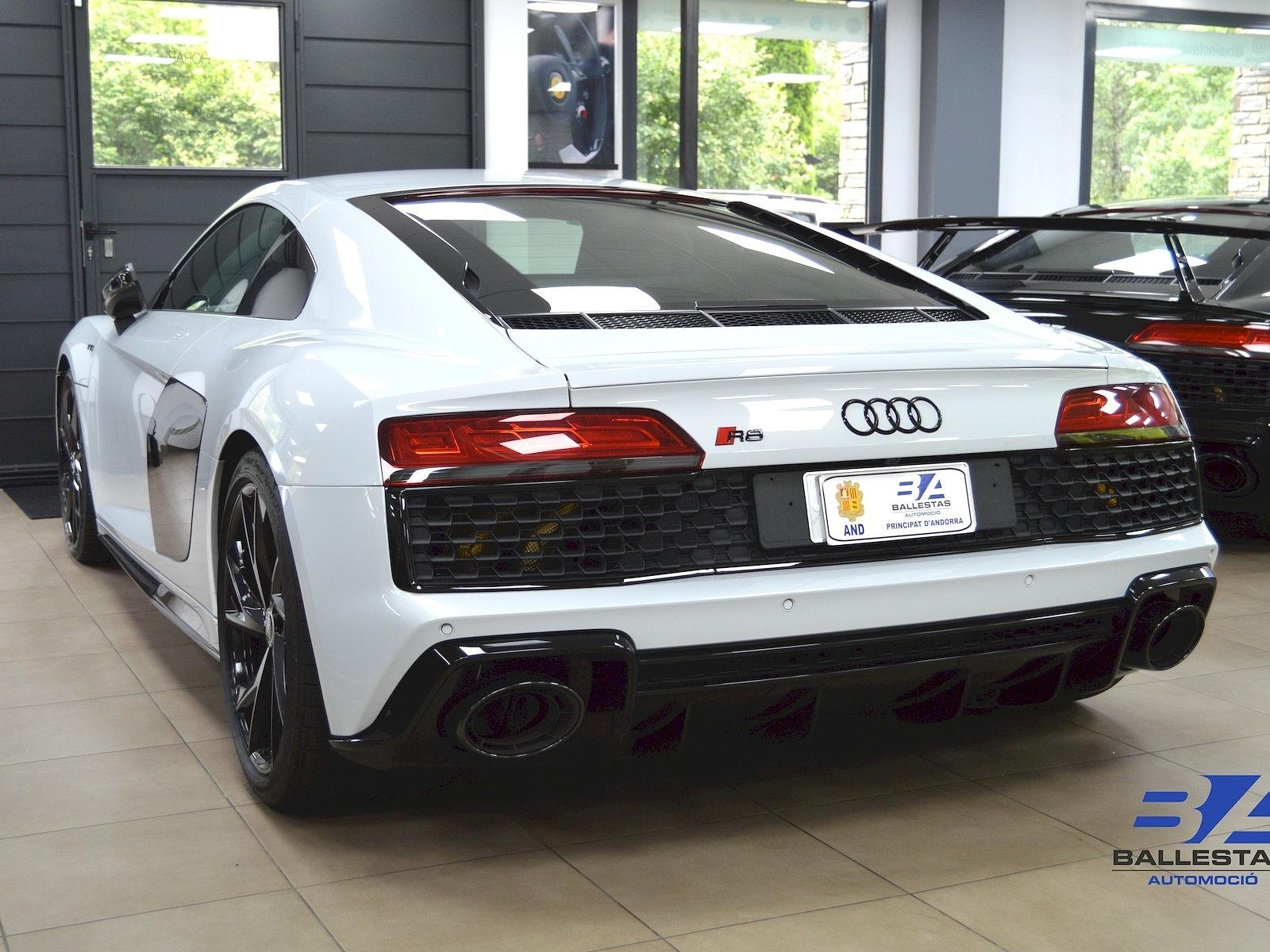 Audi R8