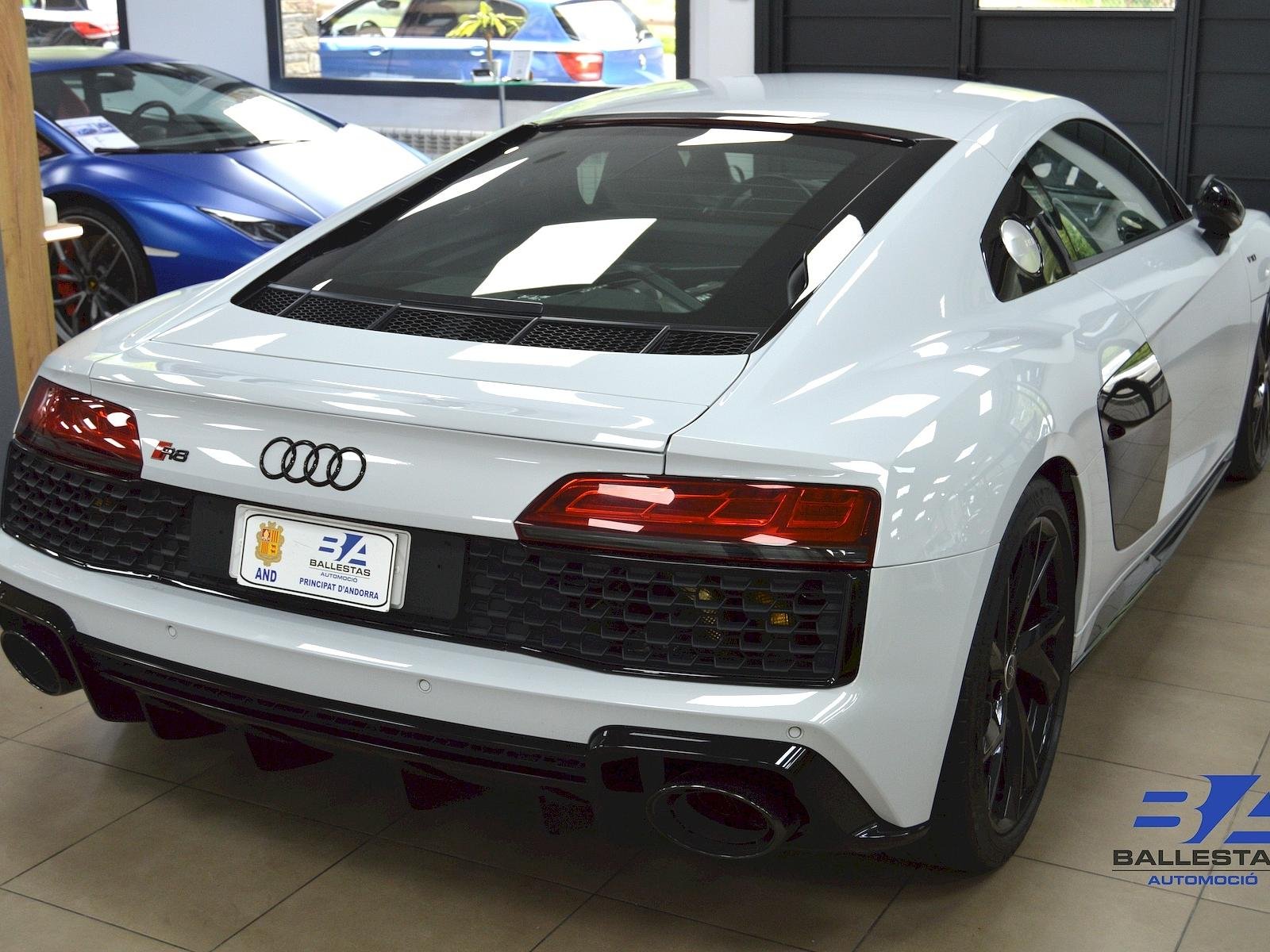 Audi R8
