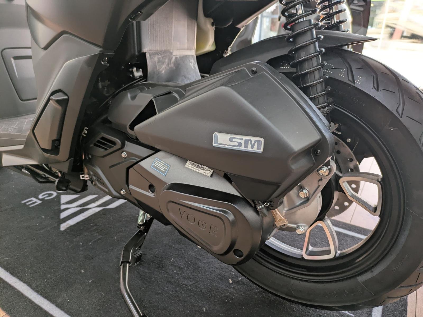 Voge SR16