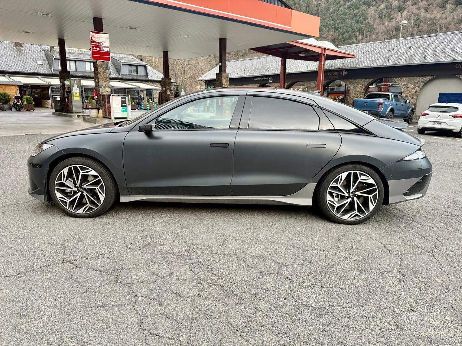 Hyundai Ioniq 6