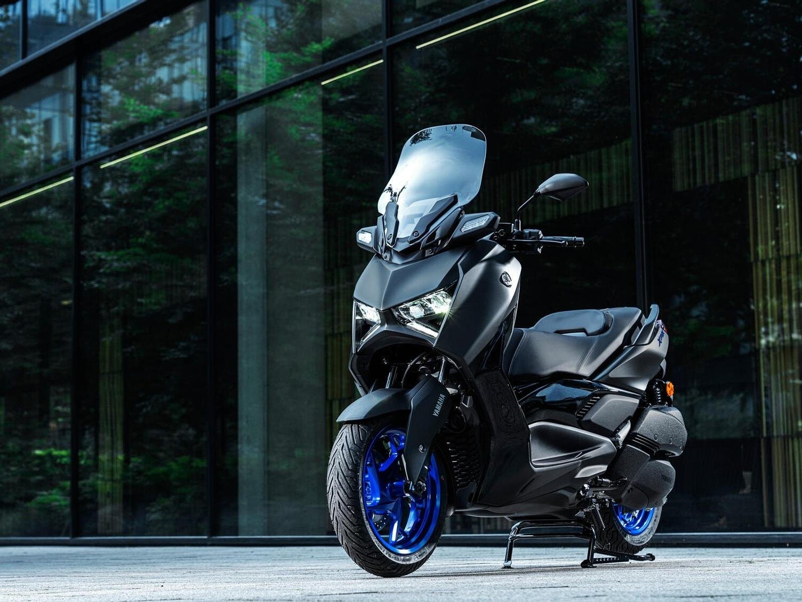 Yamaha XMAX 300