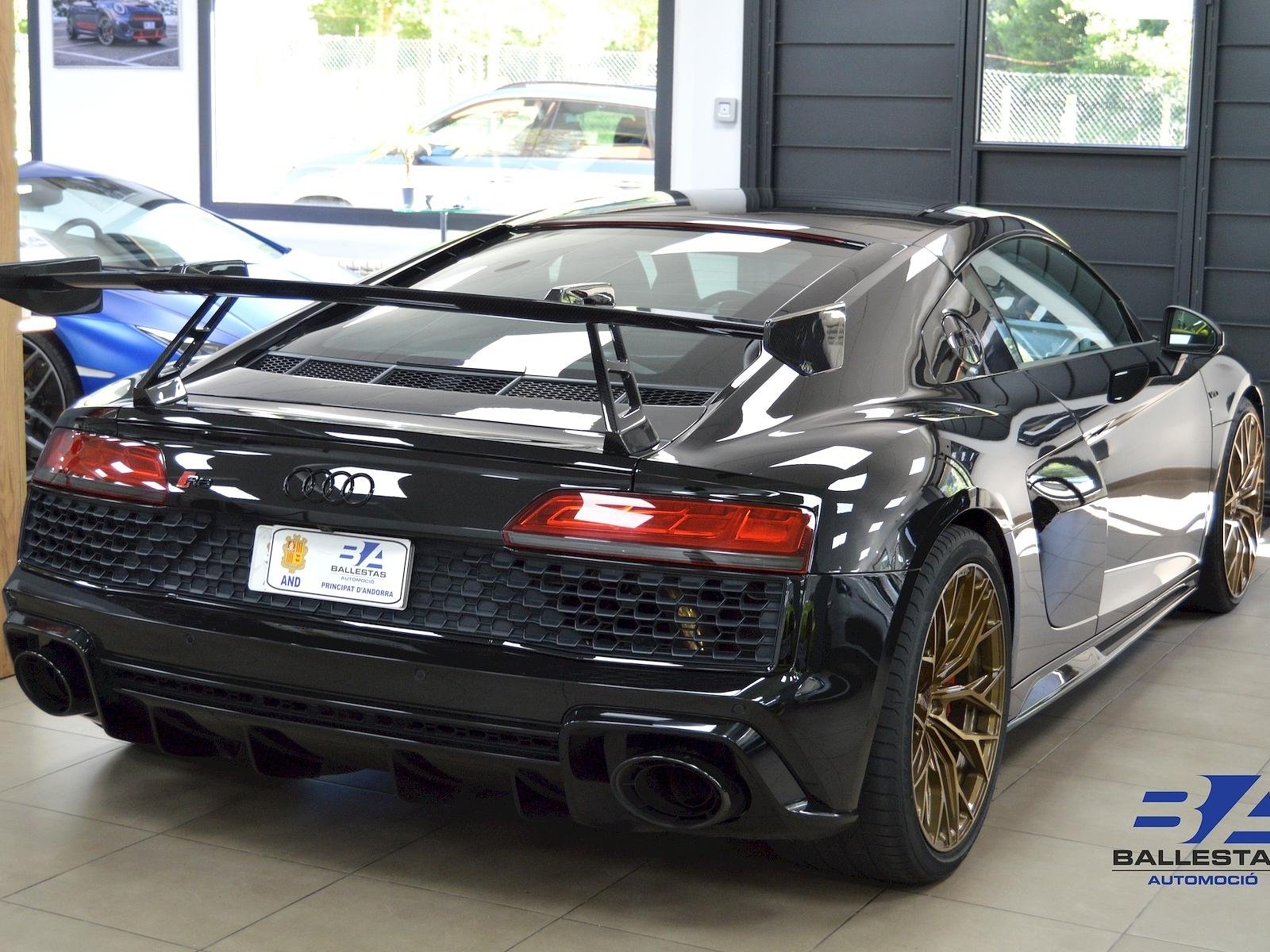 Audi R8