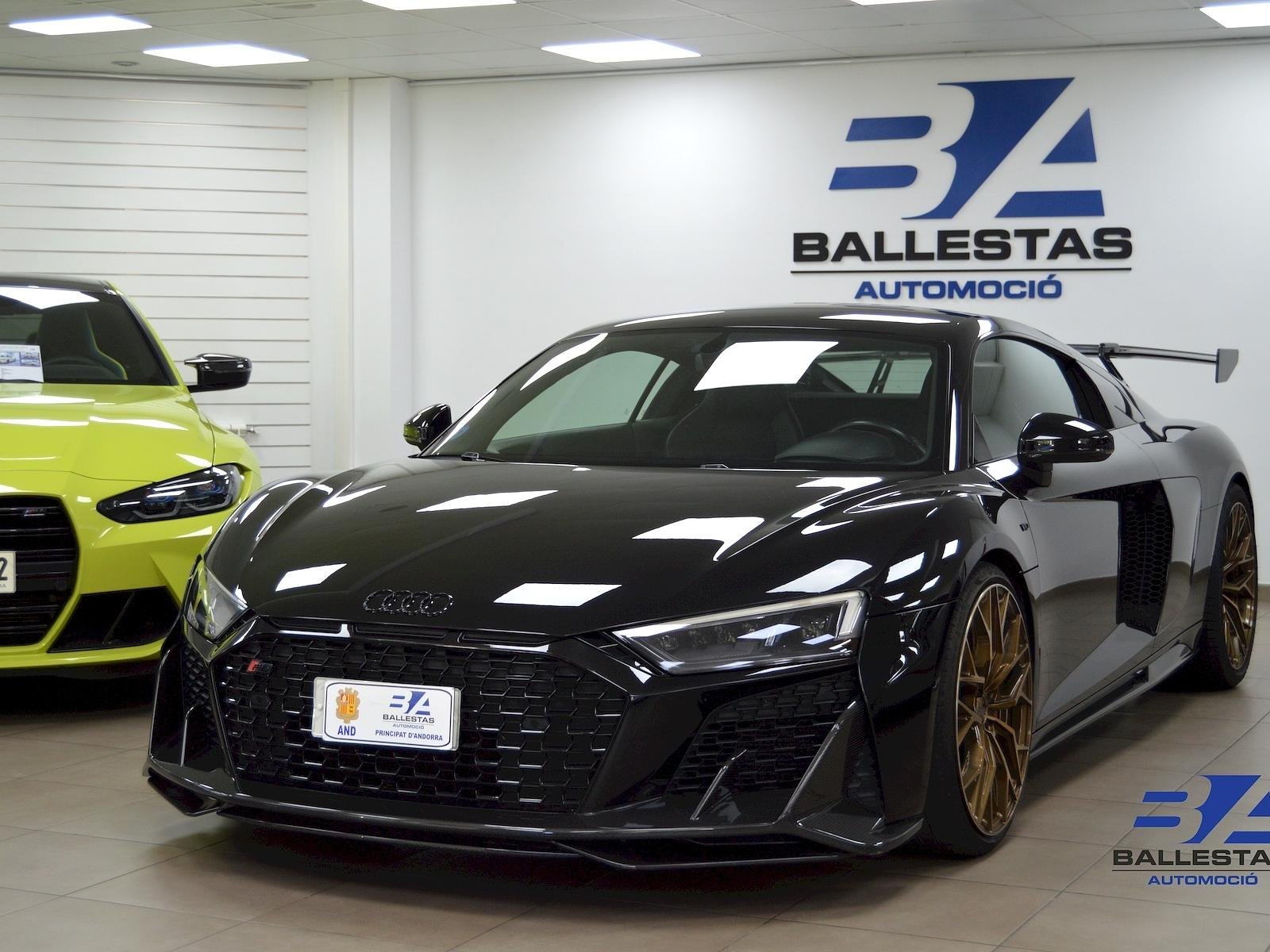 Audi R8
