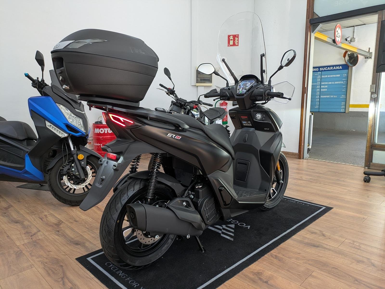 Voge SR16