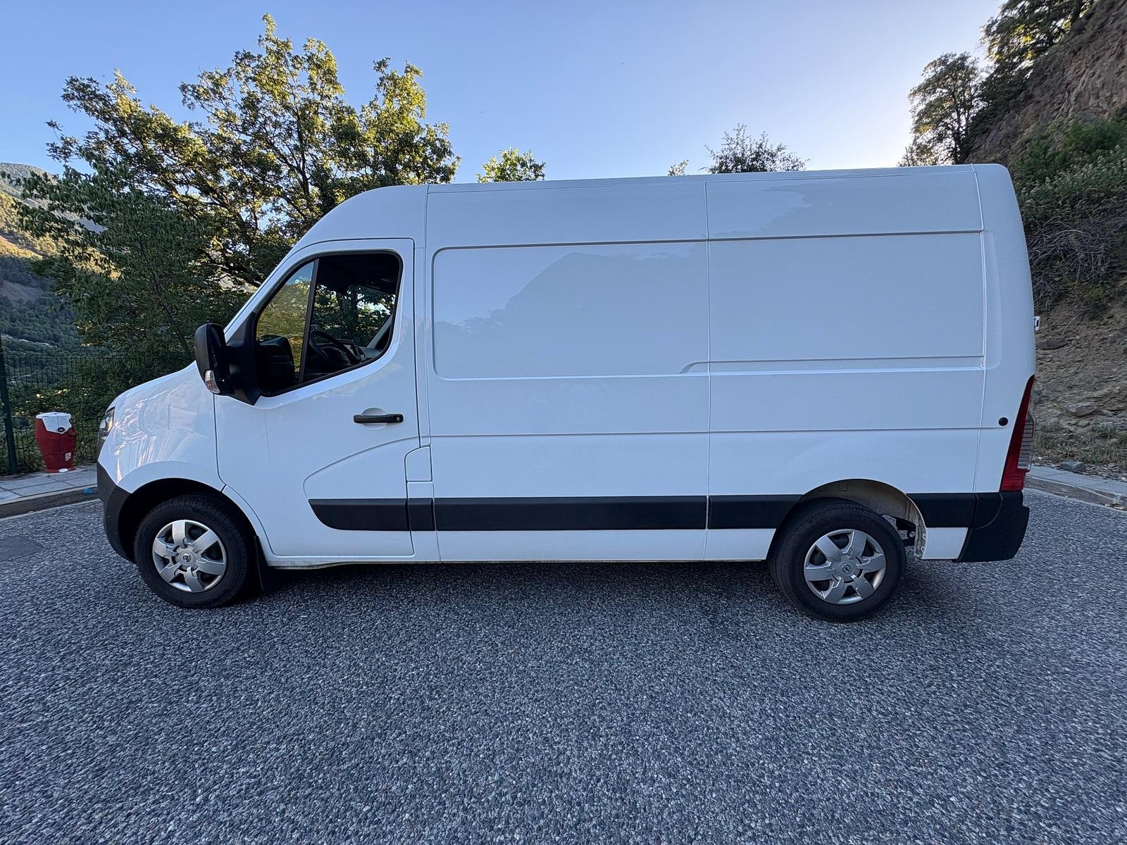 Nissan Interstar