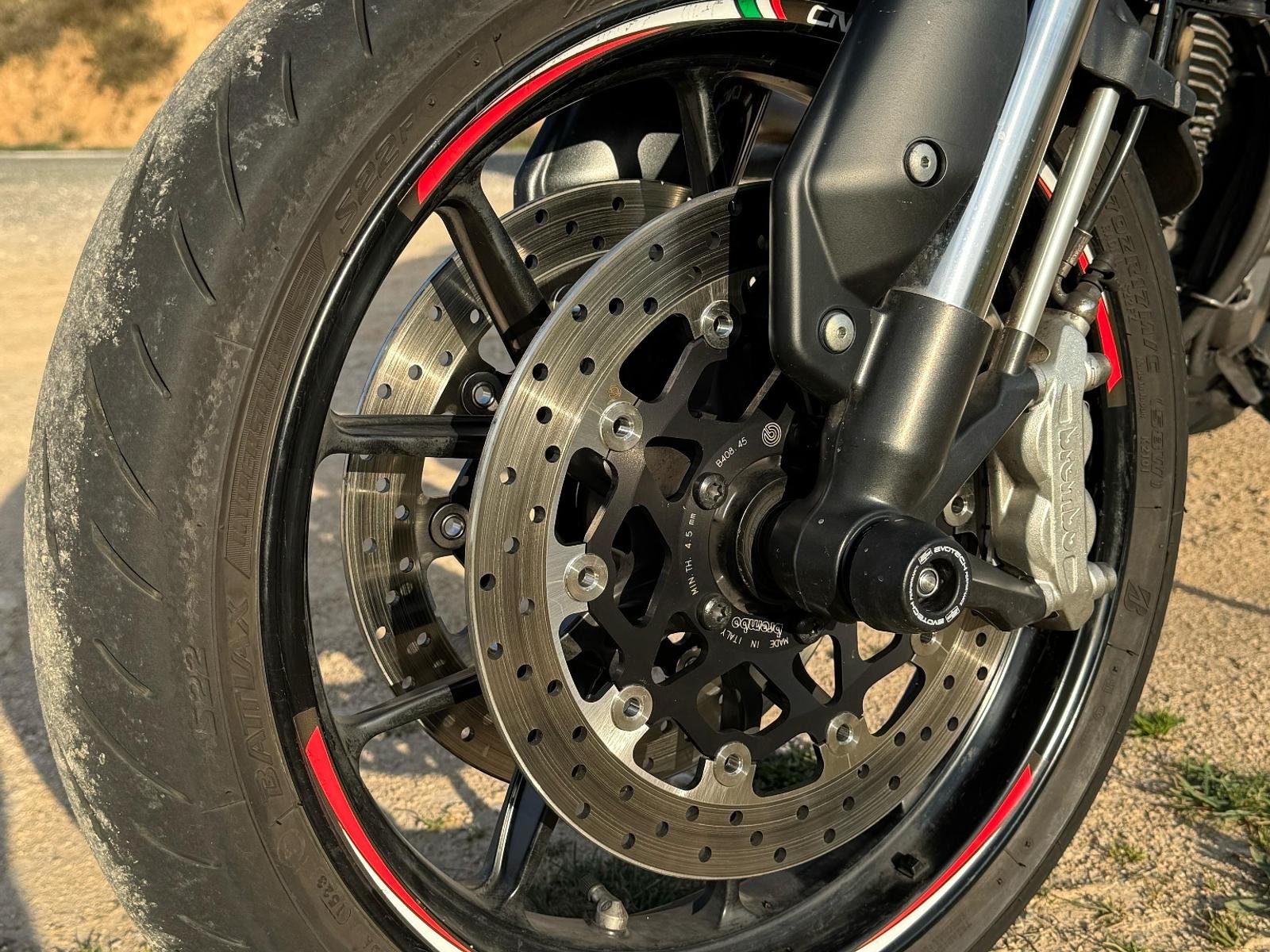 Ducati Hypermotard 796