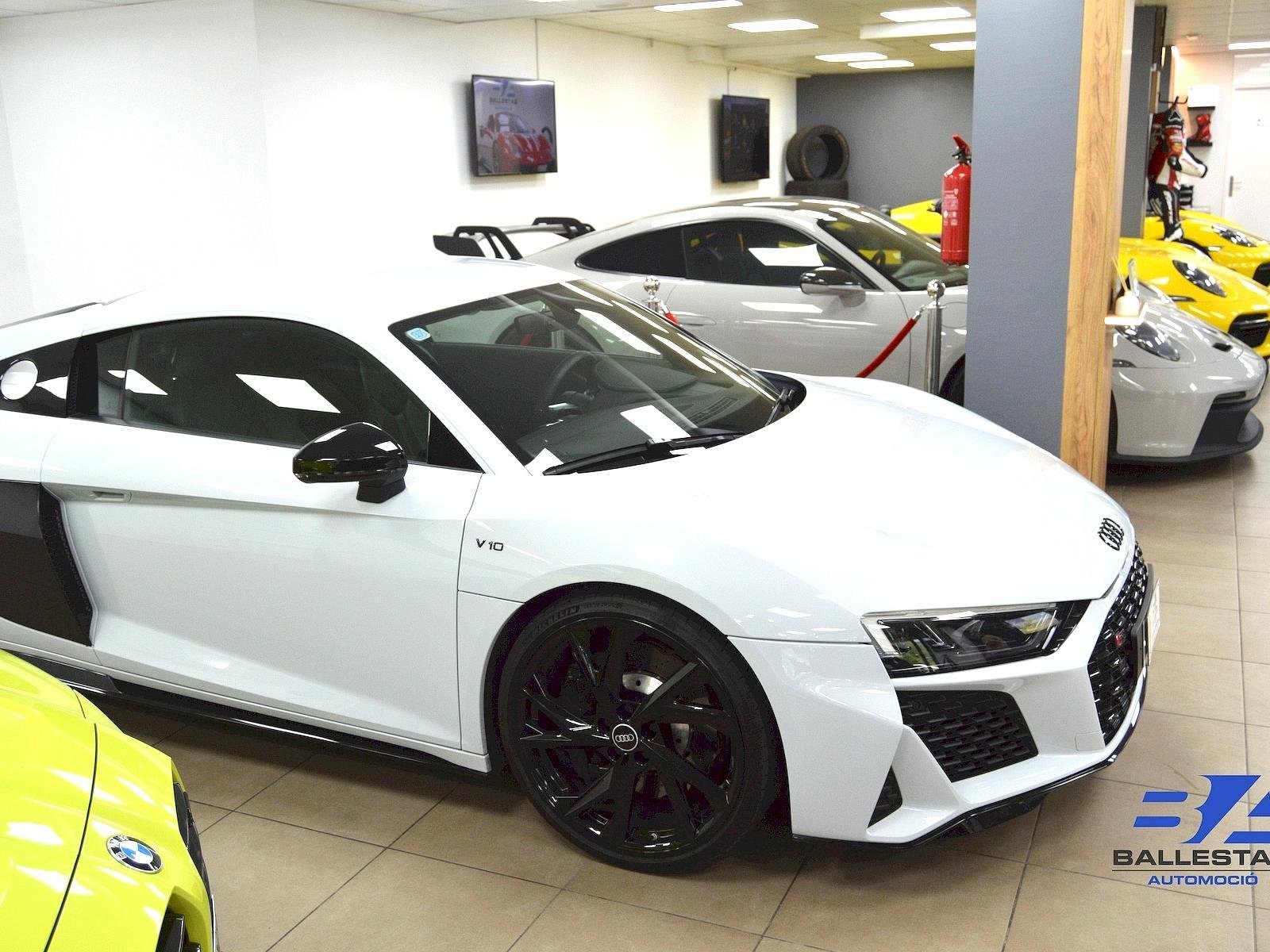 Audi R8