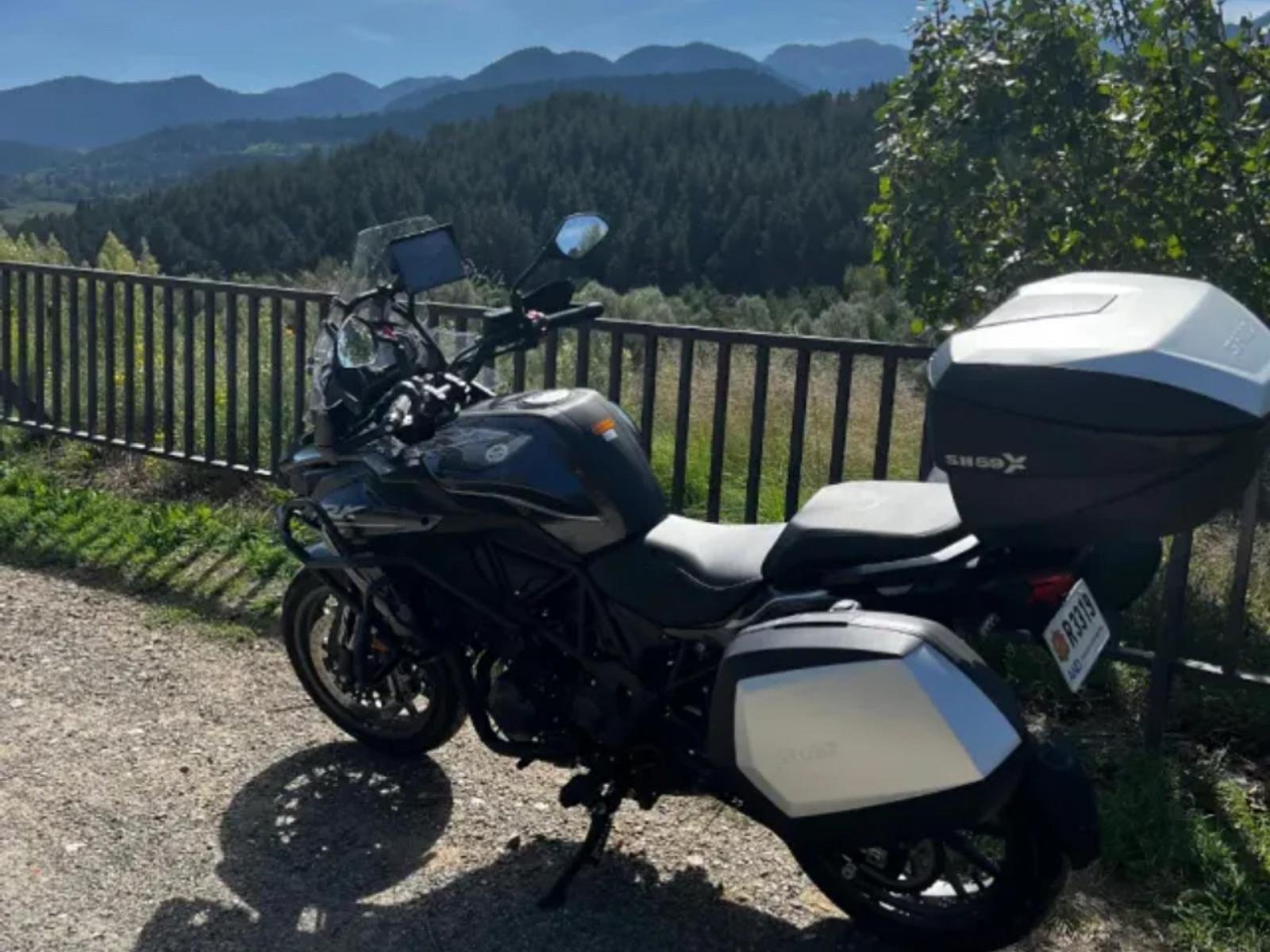 Benelli TRK 502