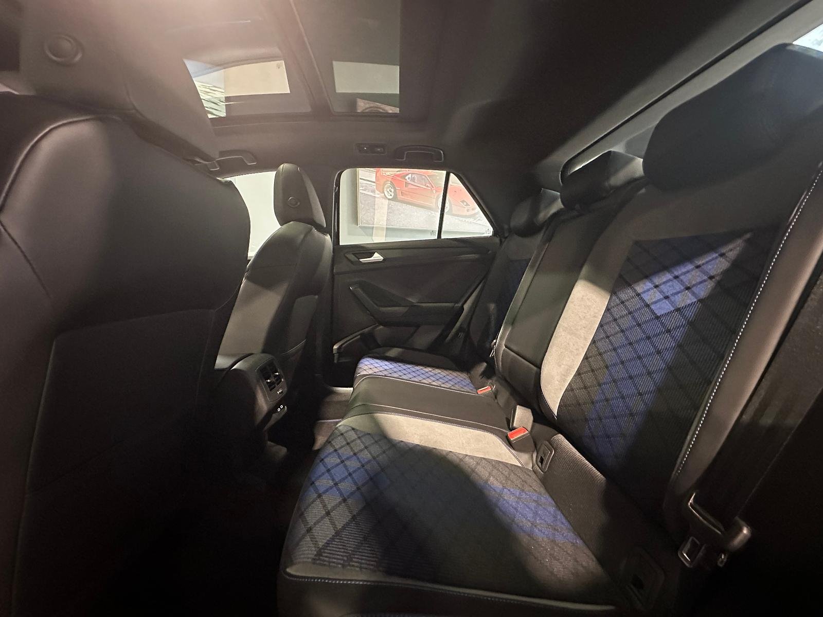 Volkswagen T-Roc R