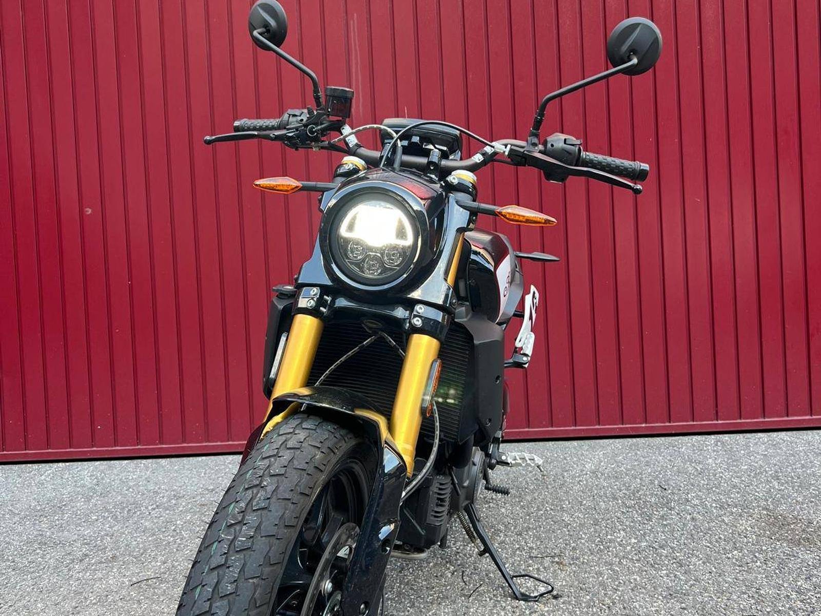 Indian FTR 1200