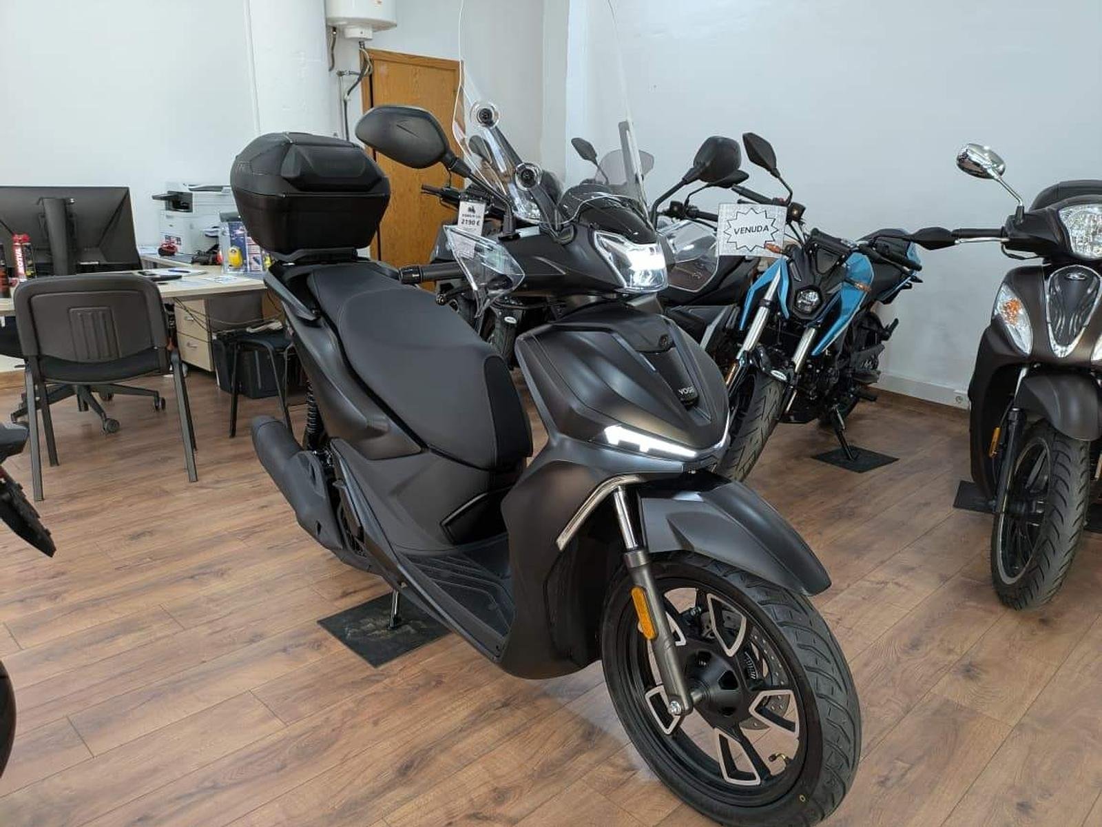Voge SR16