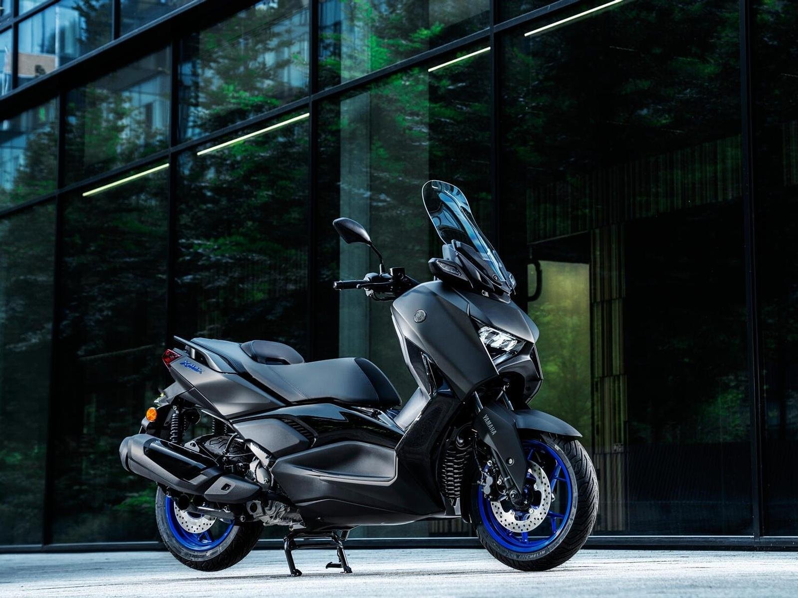 Yamaha X-MAX 125