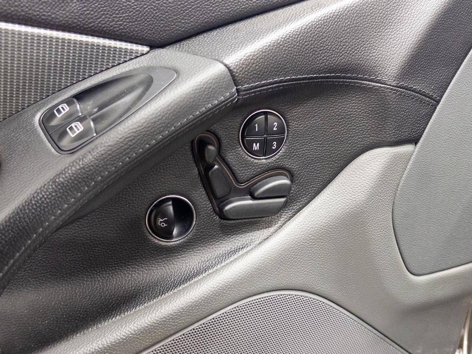 Mercedes-Benz Sl-Class