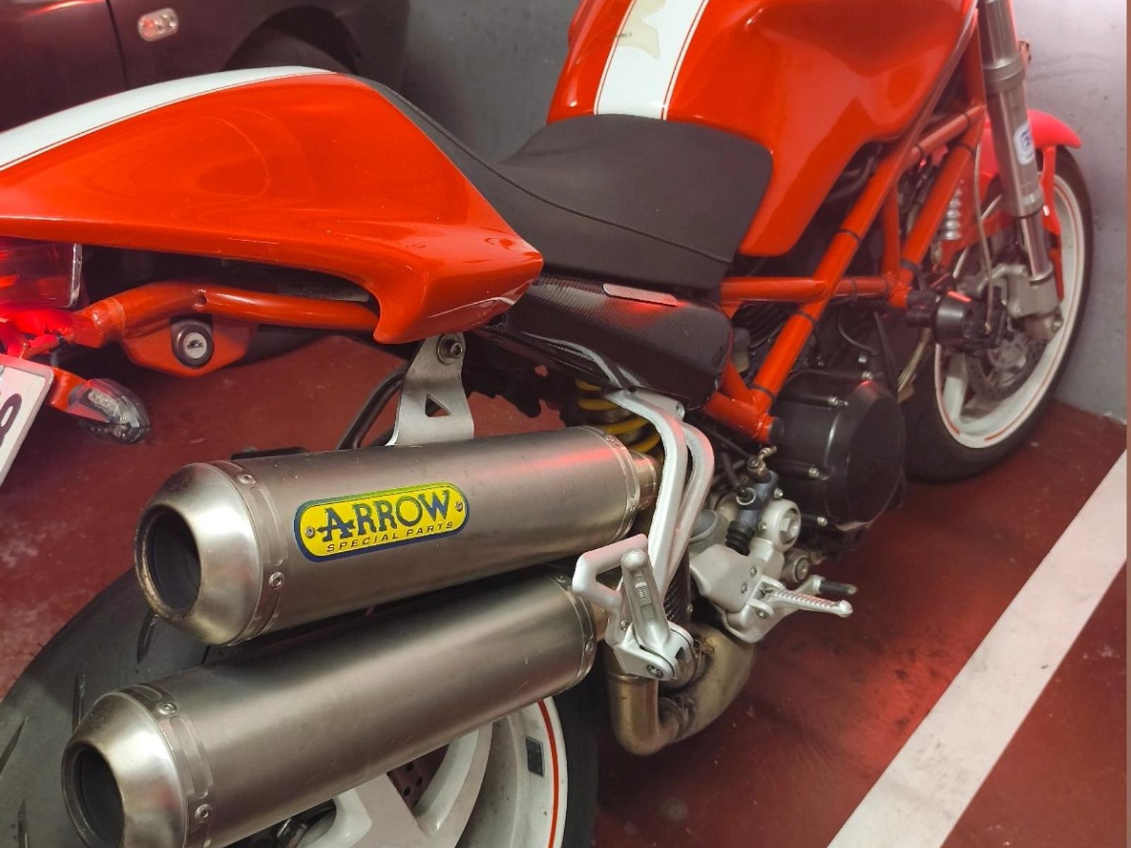 Ducati Monster S2R 800