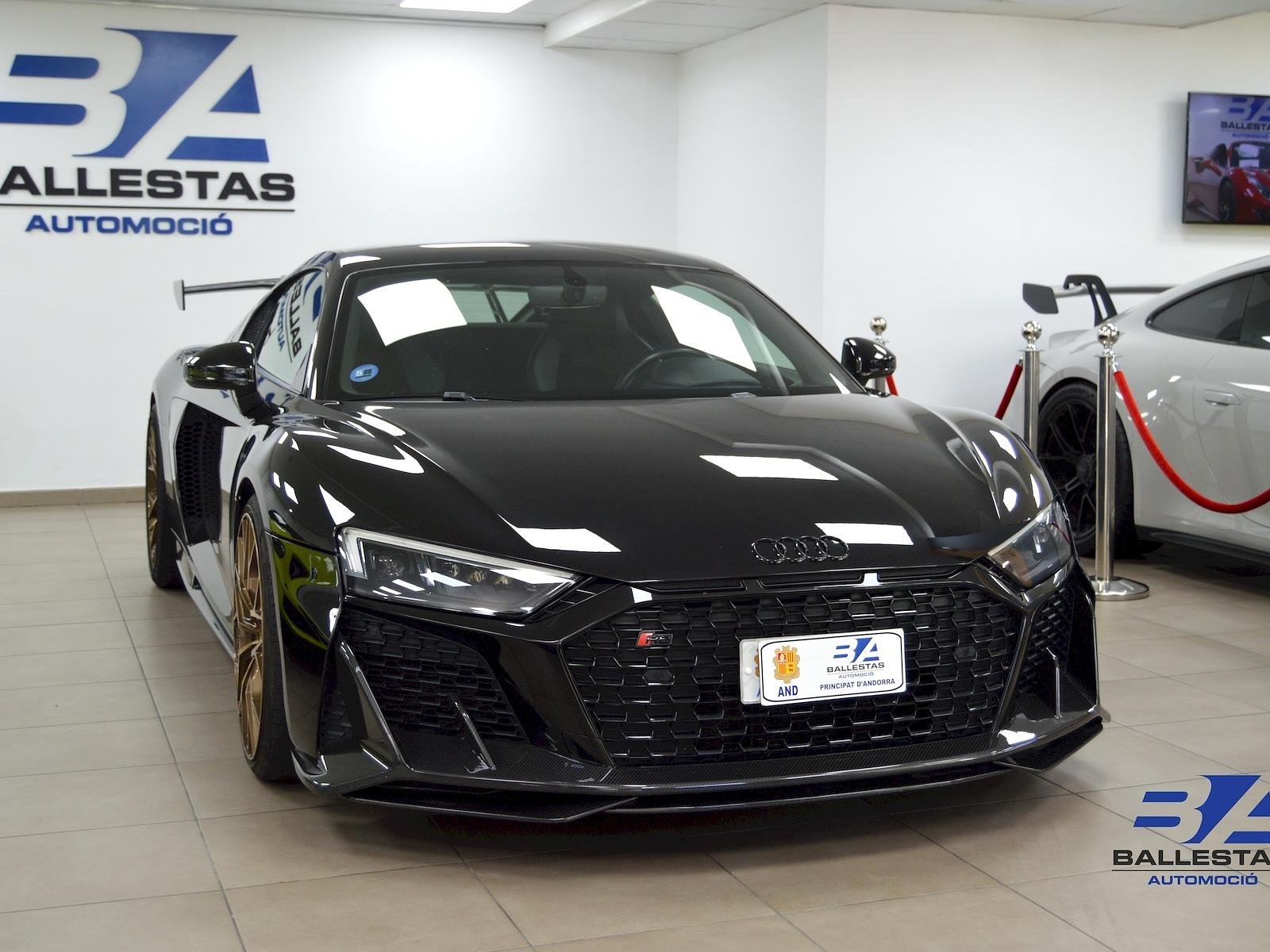 Audi R8