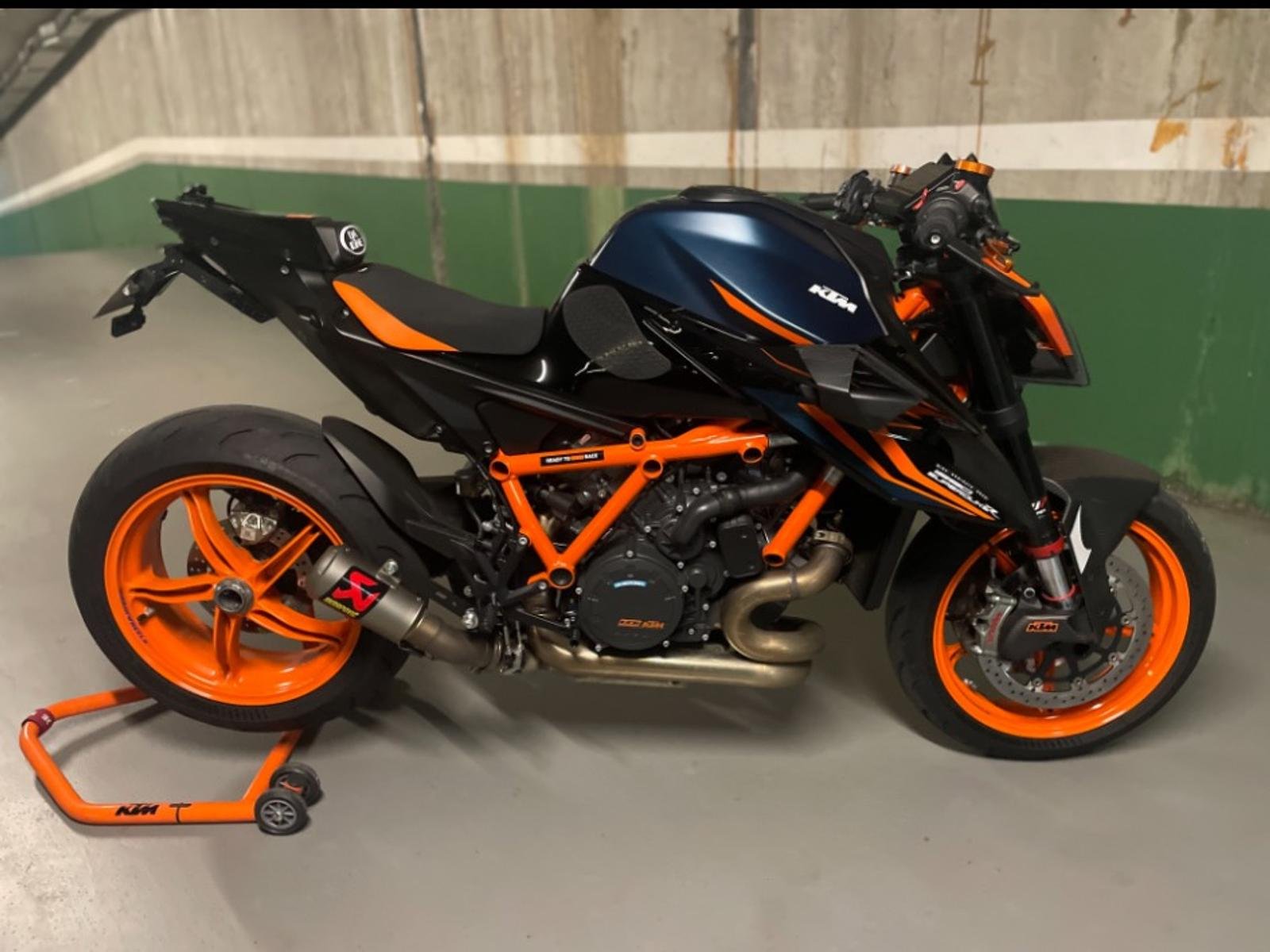 KTM 1290 Super Duke R