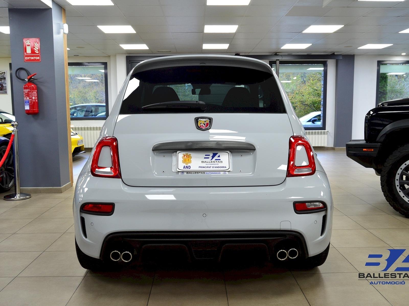 Abarth 695 Rivale