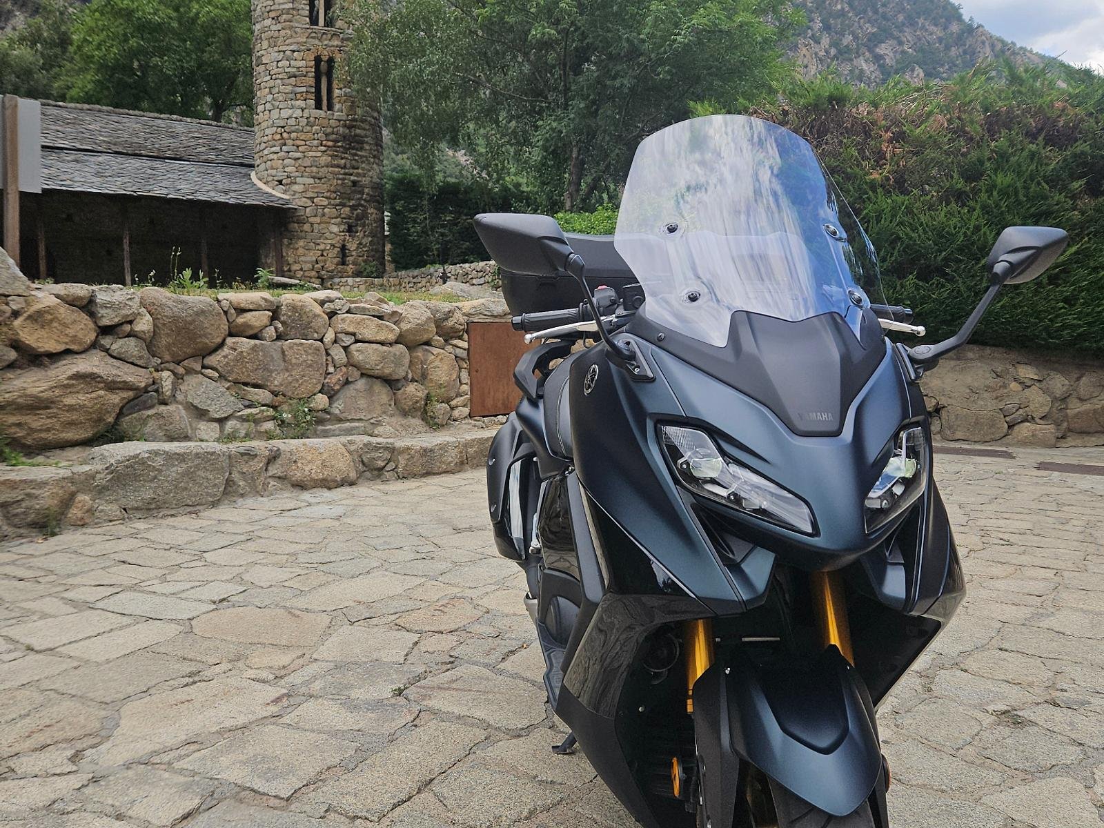 Yamaha TMAX 560