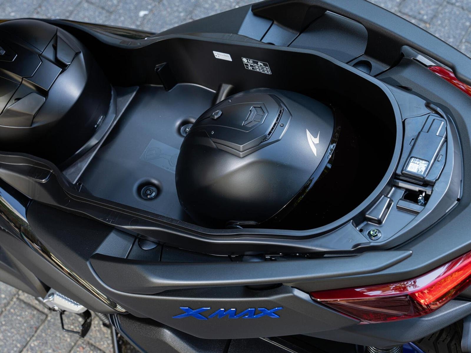 Yamaha X-MAX 125