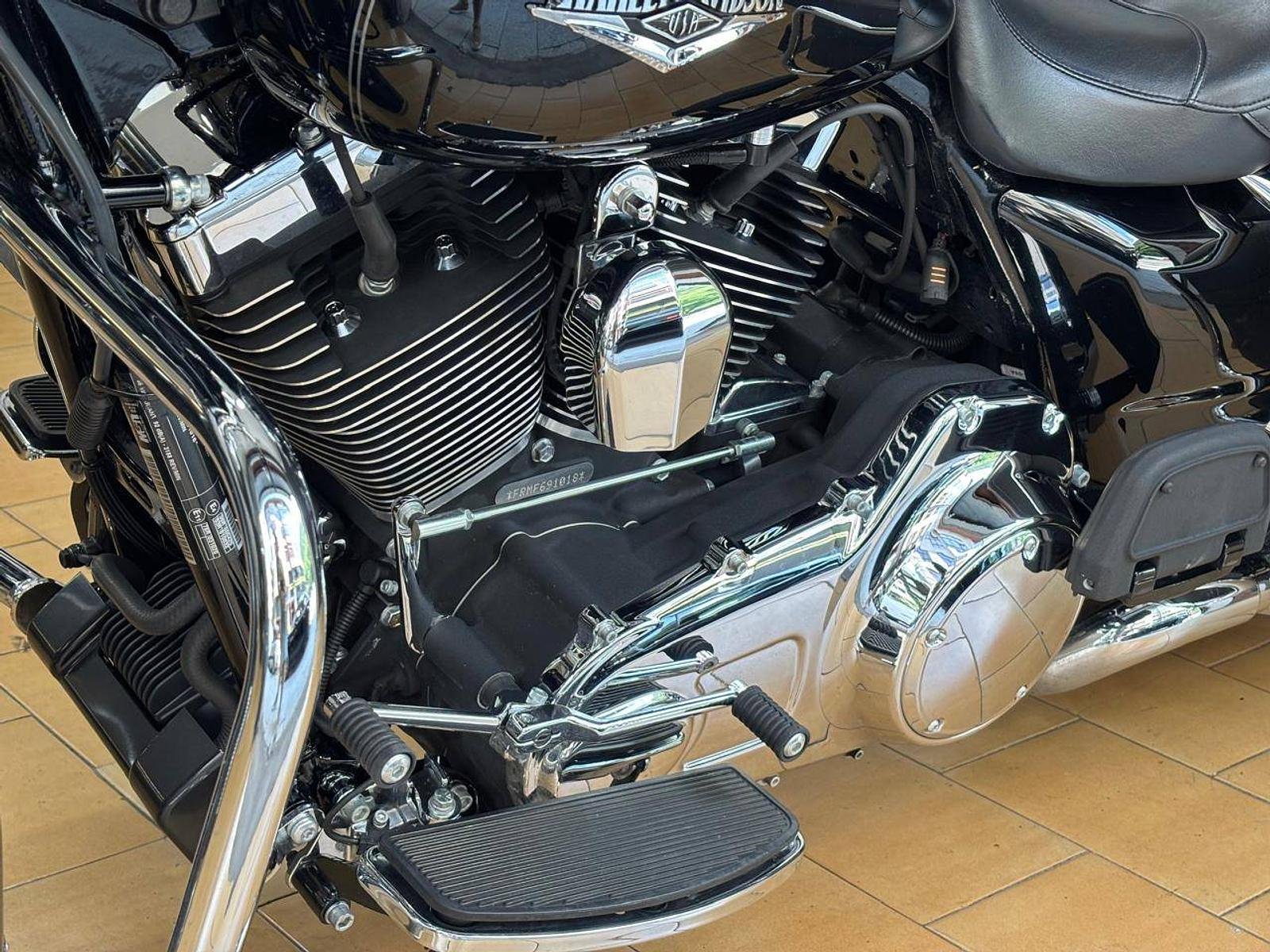 Harley-Davidson Road King Classic