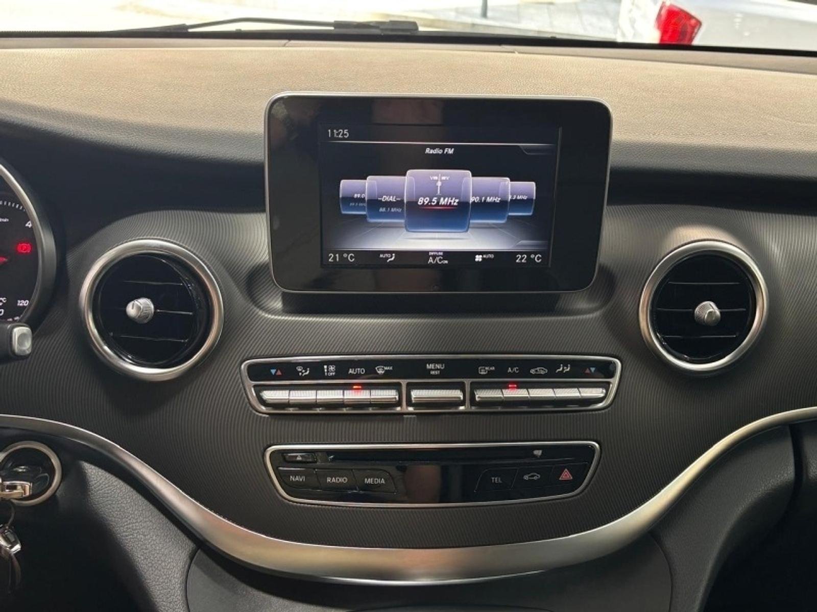Mercedes-Benz V-Class