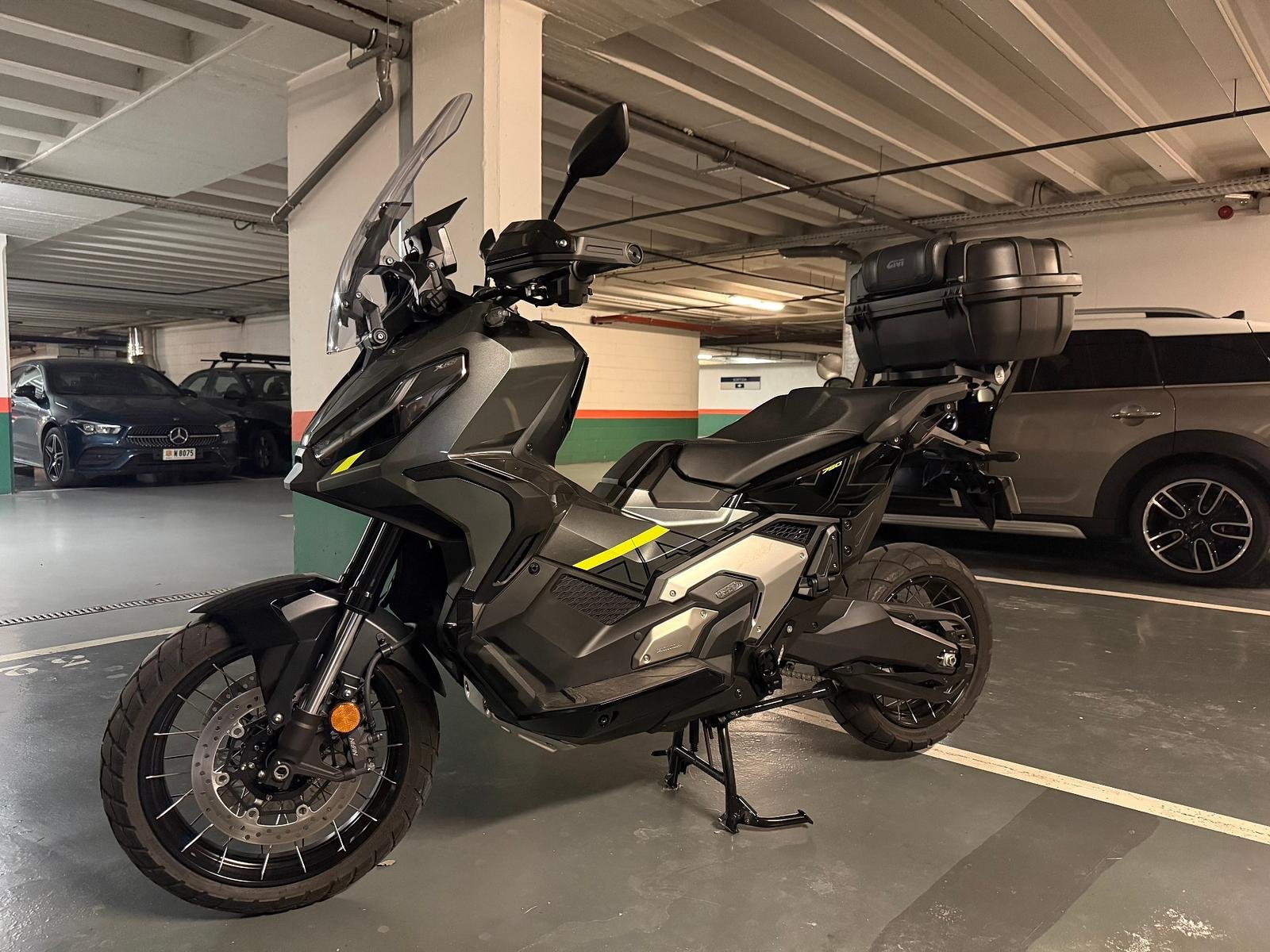 Honda ADV 750