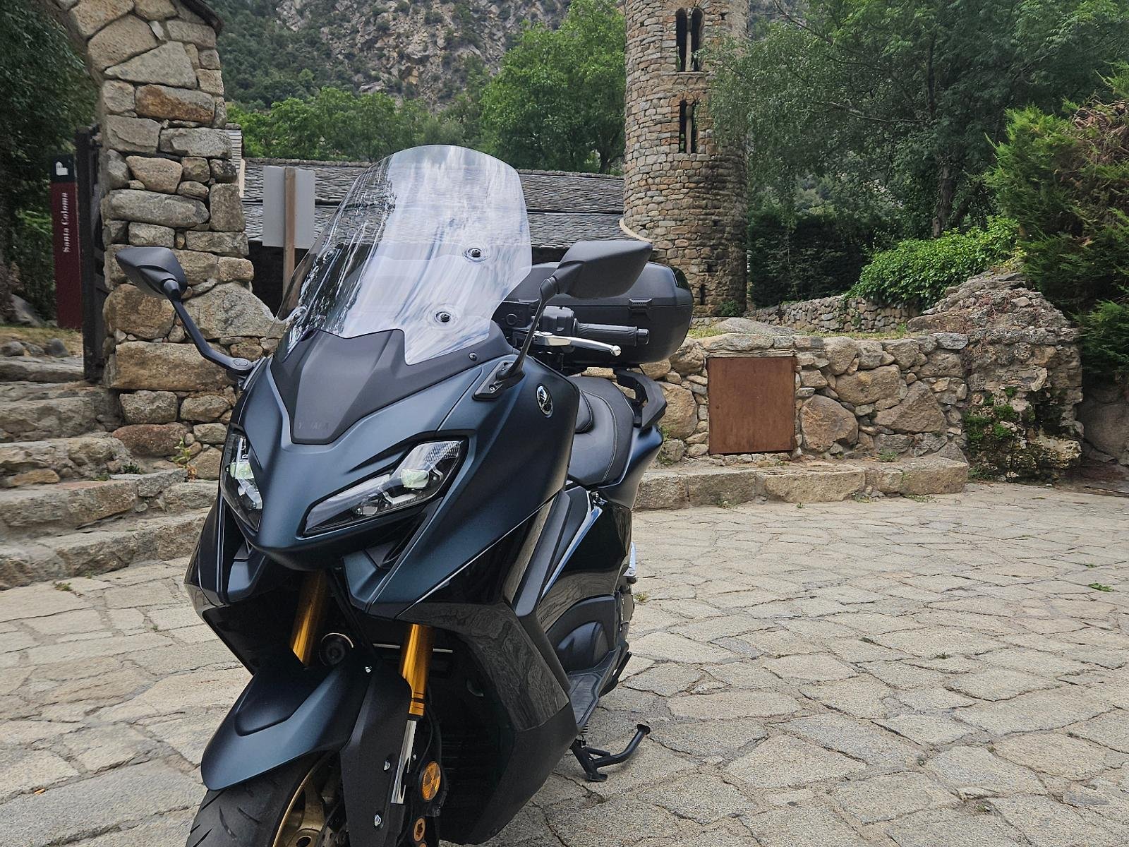 Yamaha TMAX 560