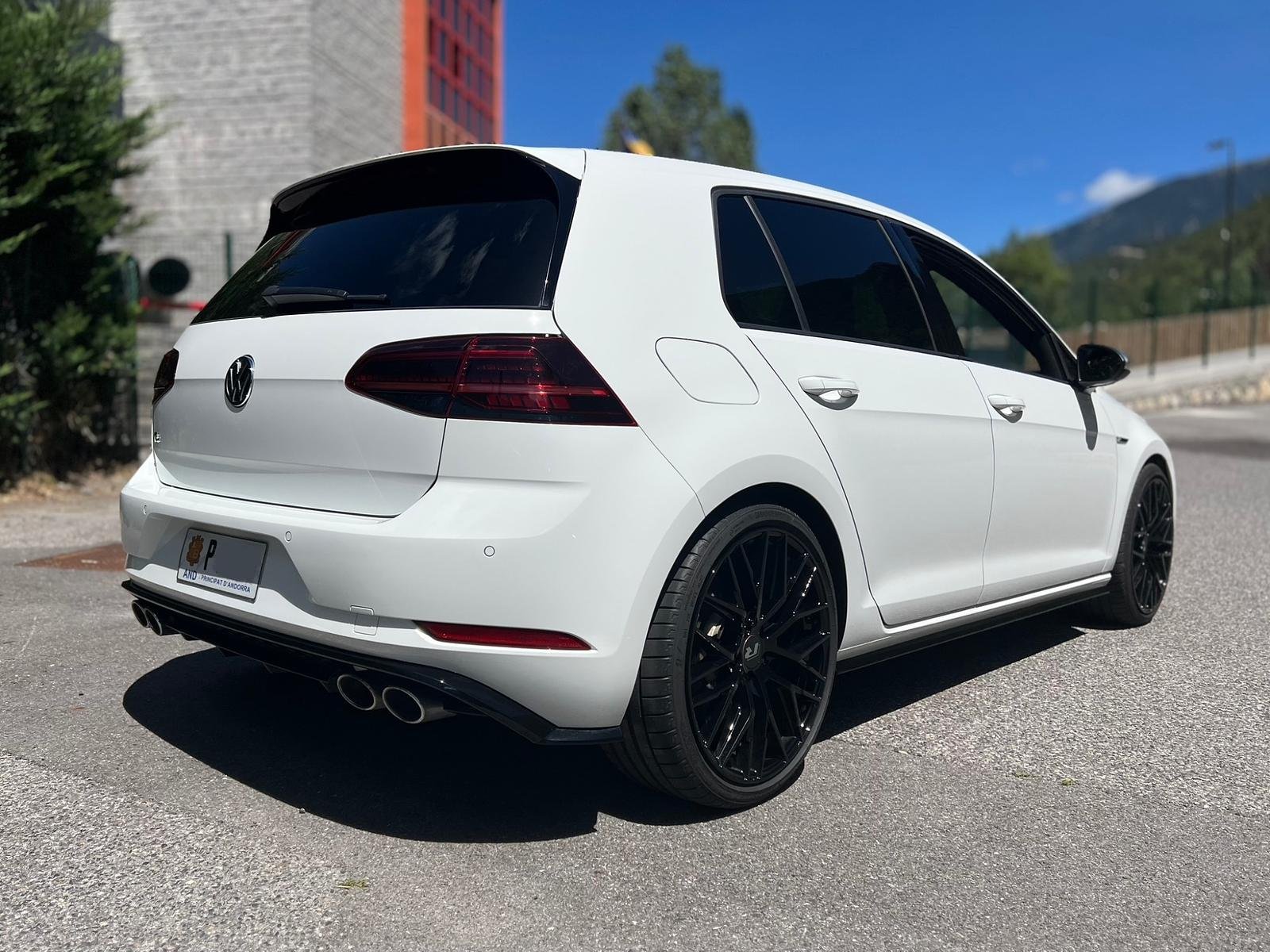 Volkswagen Golf R